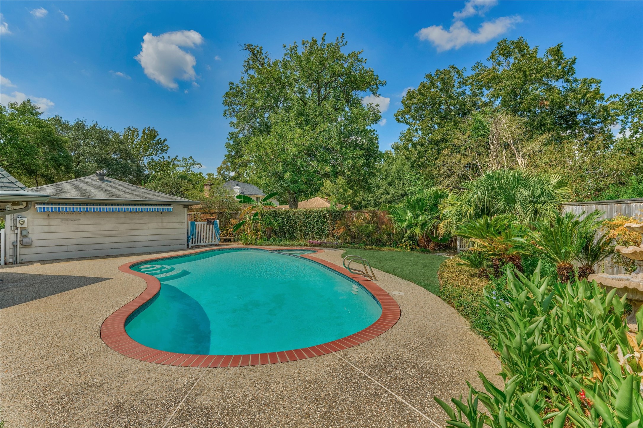 15606 Australia Street Property Photo 35