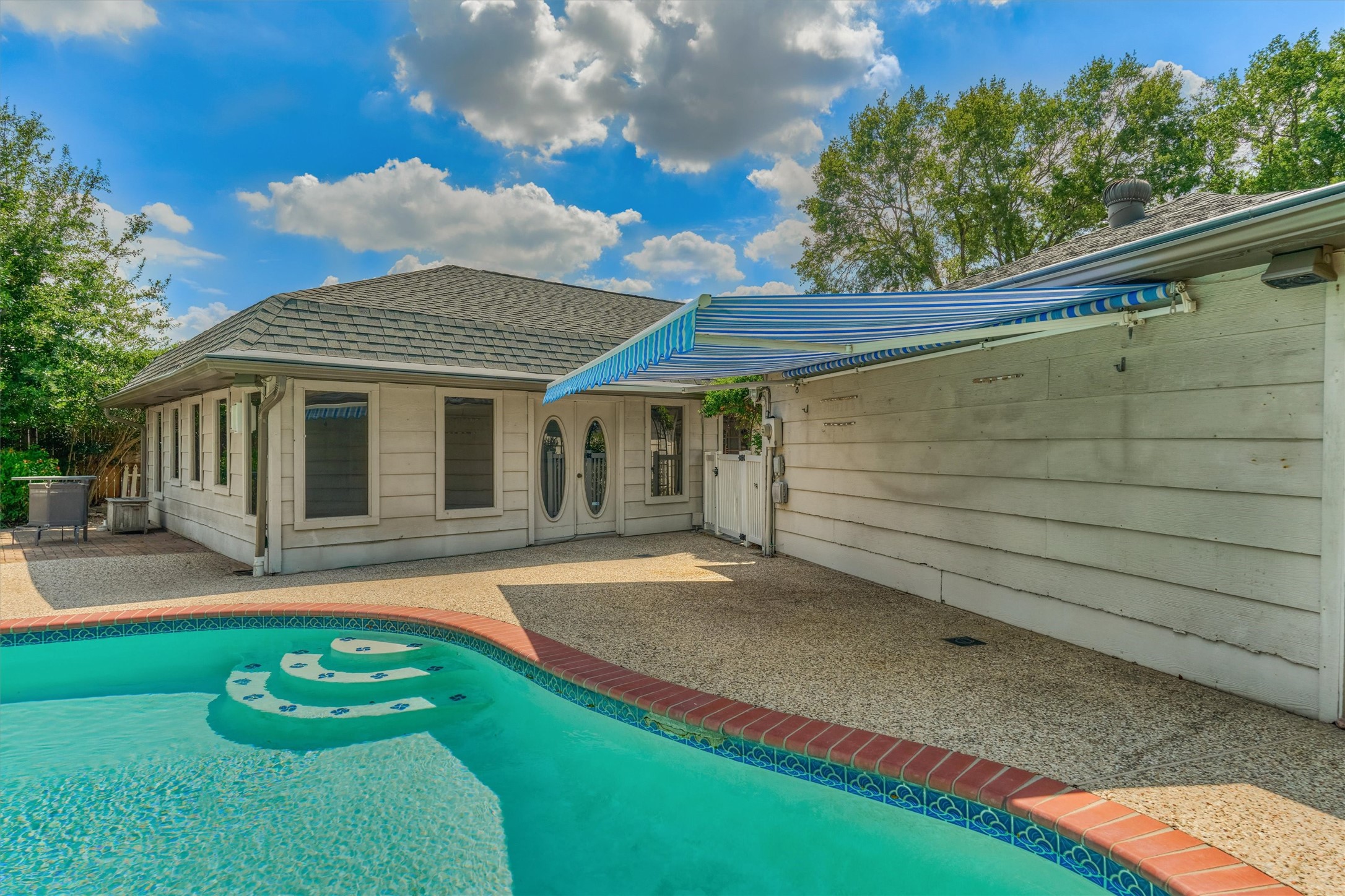 15606 Australia Street Property Photo 36