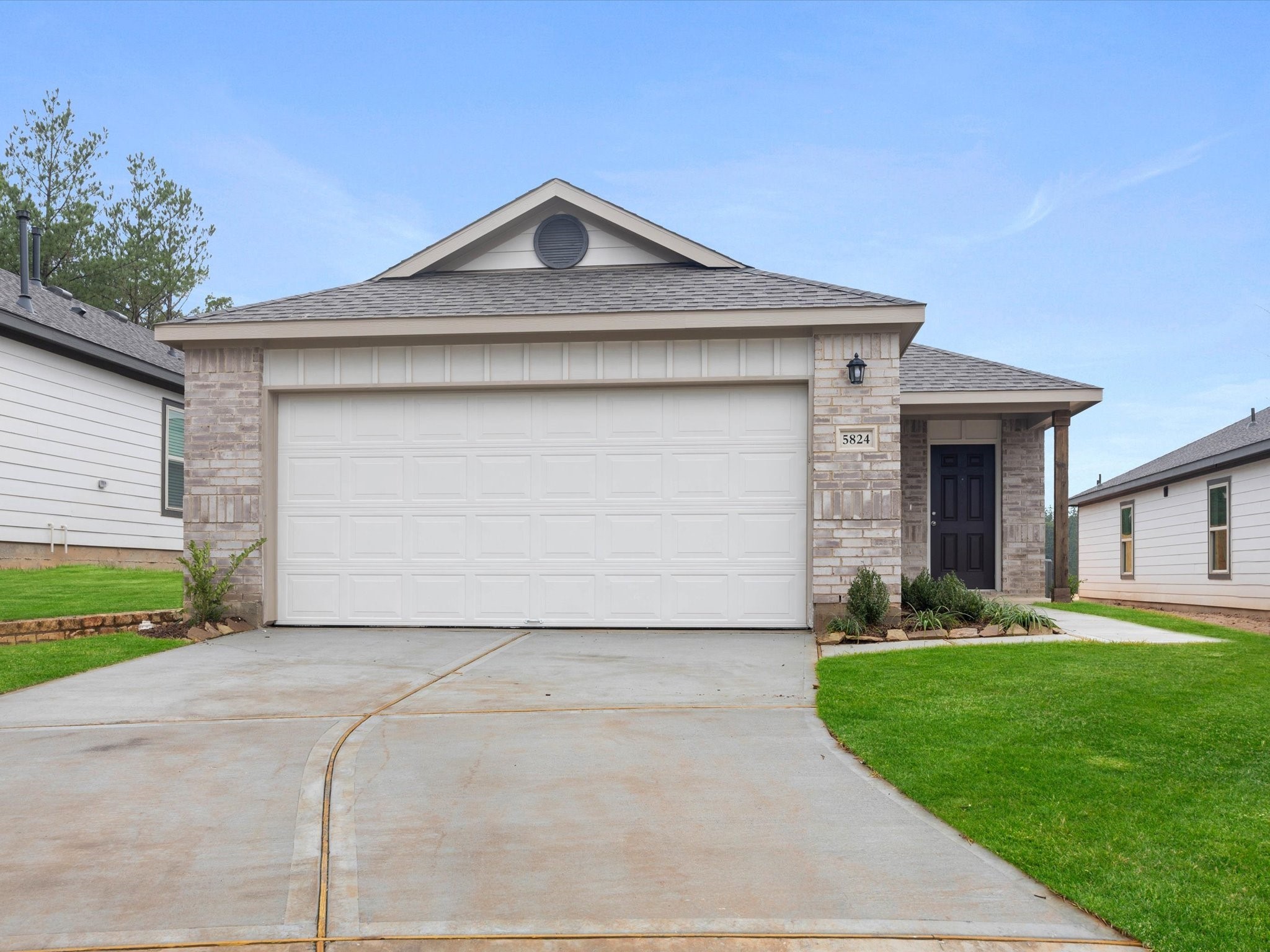 166 Sterling River Lane Property Photo 1