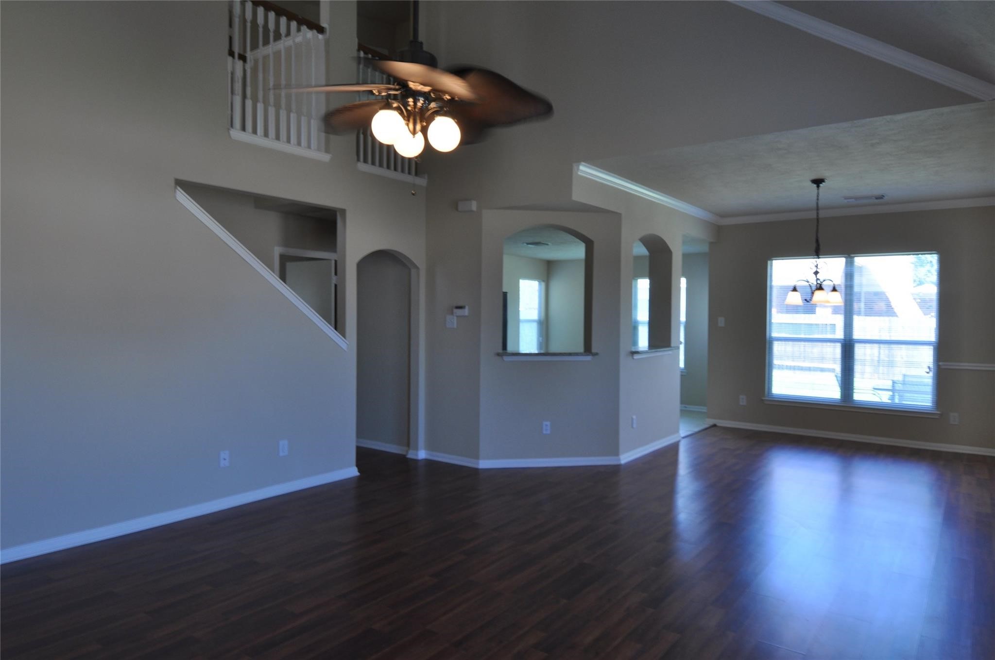 5823 Ridgebluff Lane Property Photo 4