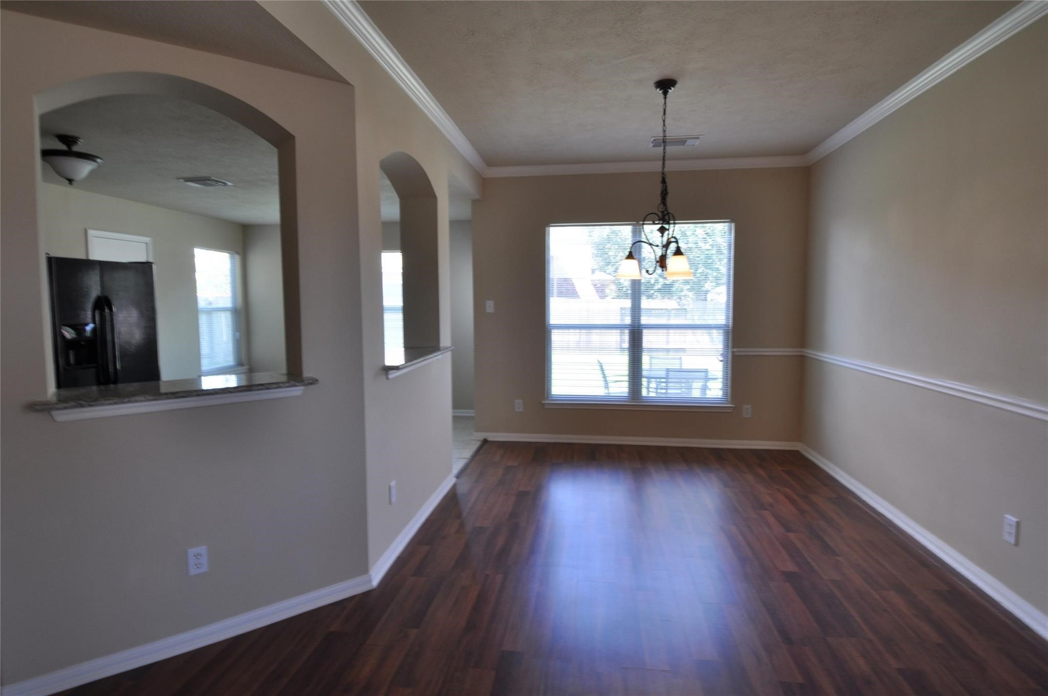 5823 Ridgebluff Lane Property Photo 5