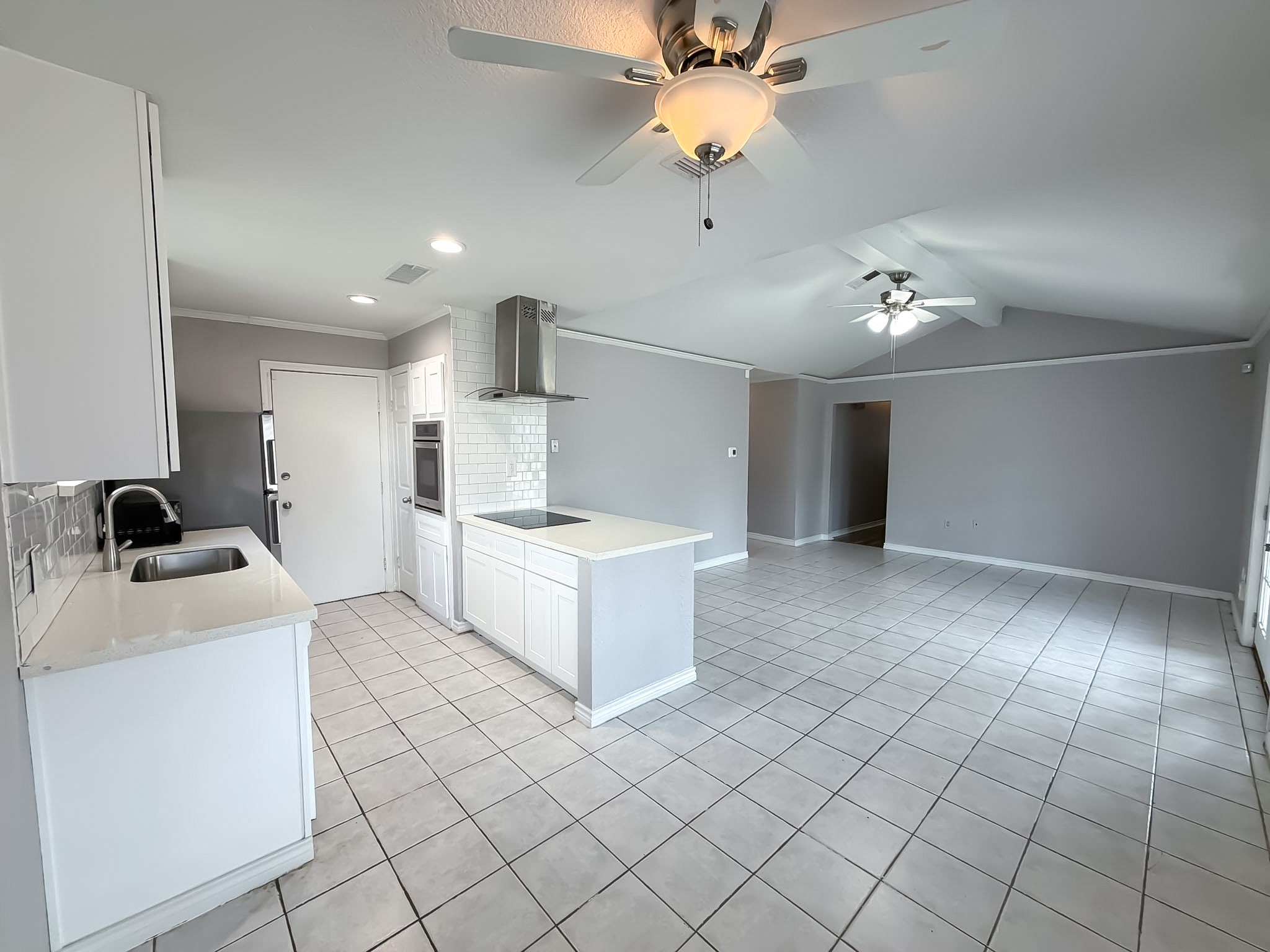 10815 Sagecrest Lane Property Photo 11