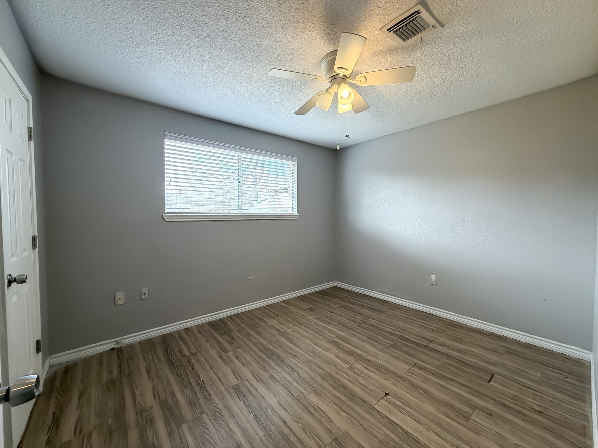 10815 Sagecrest Lane Property Photo 13