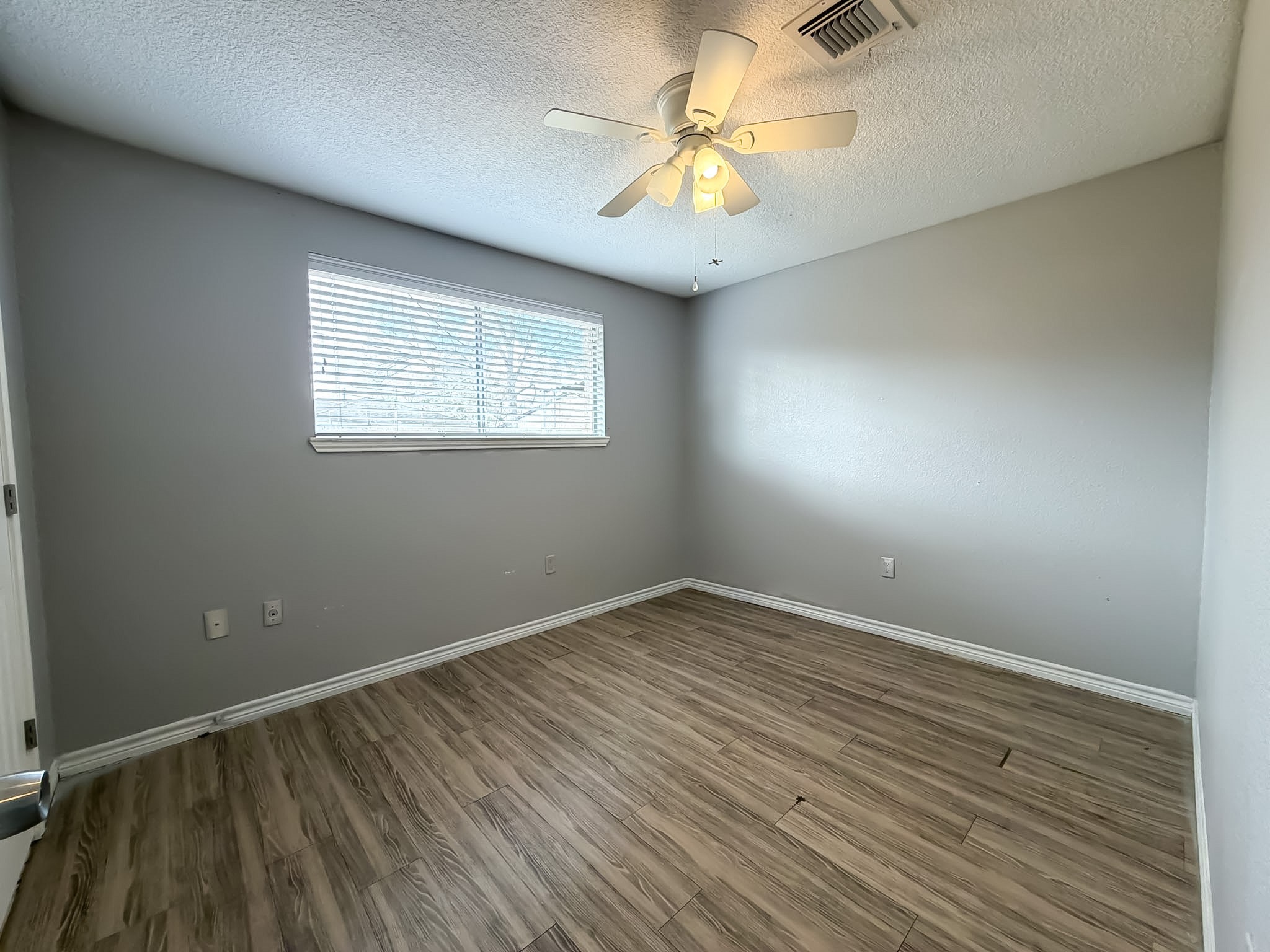 10815 Sagecrest Lane Property Photo 16