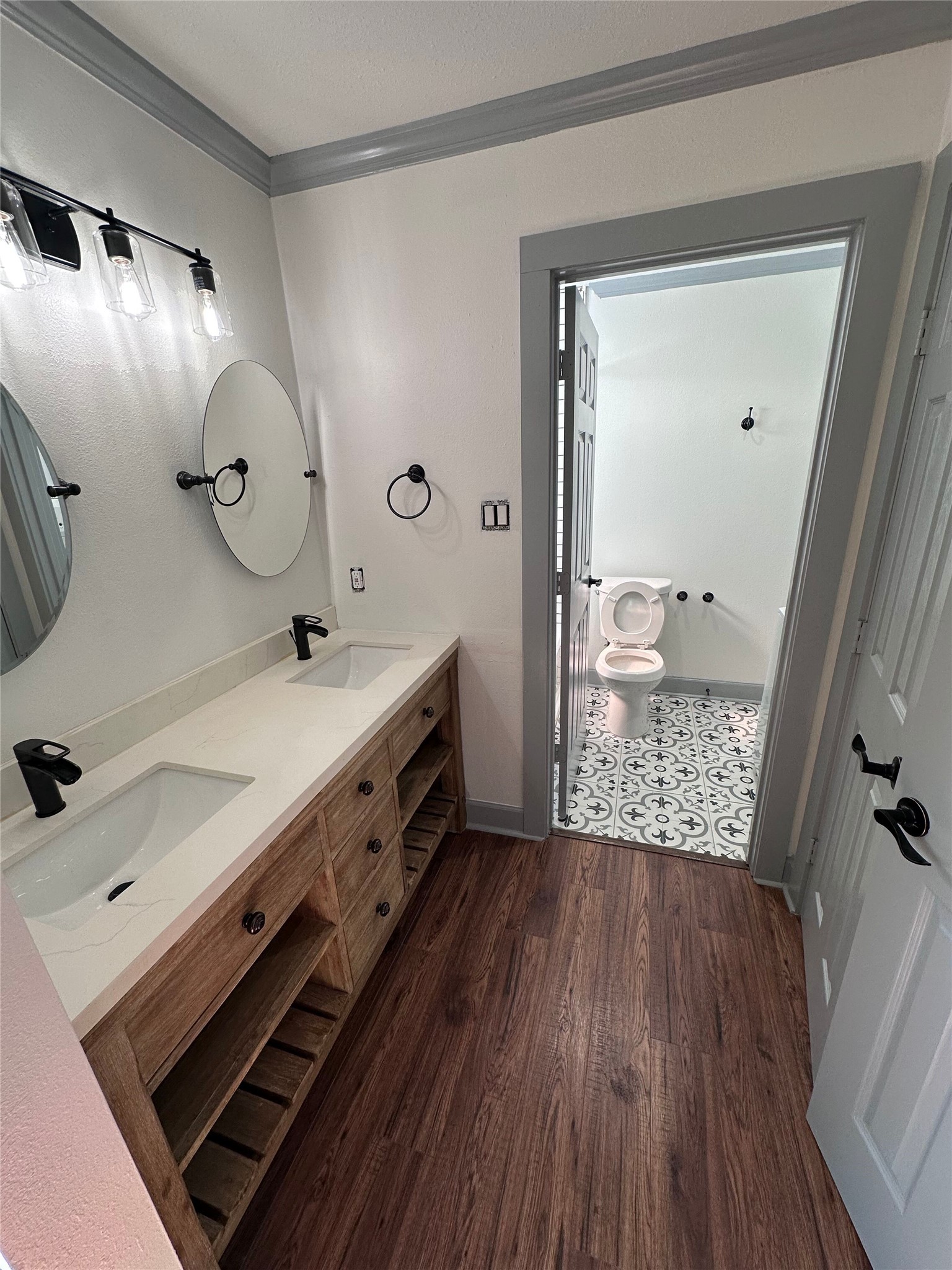 5315 Avenue R Property Photo 8