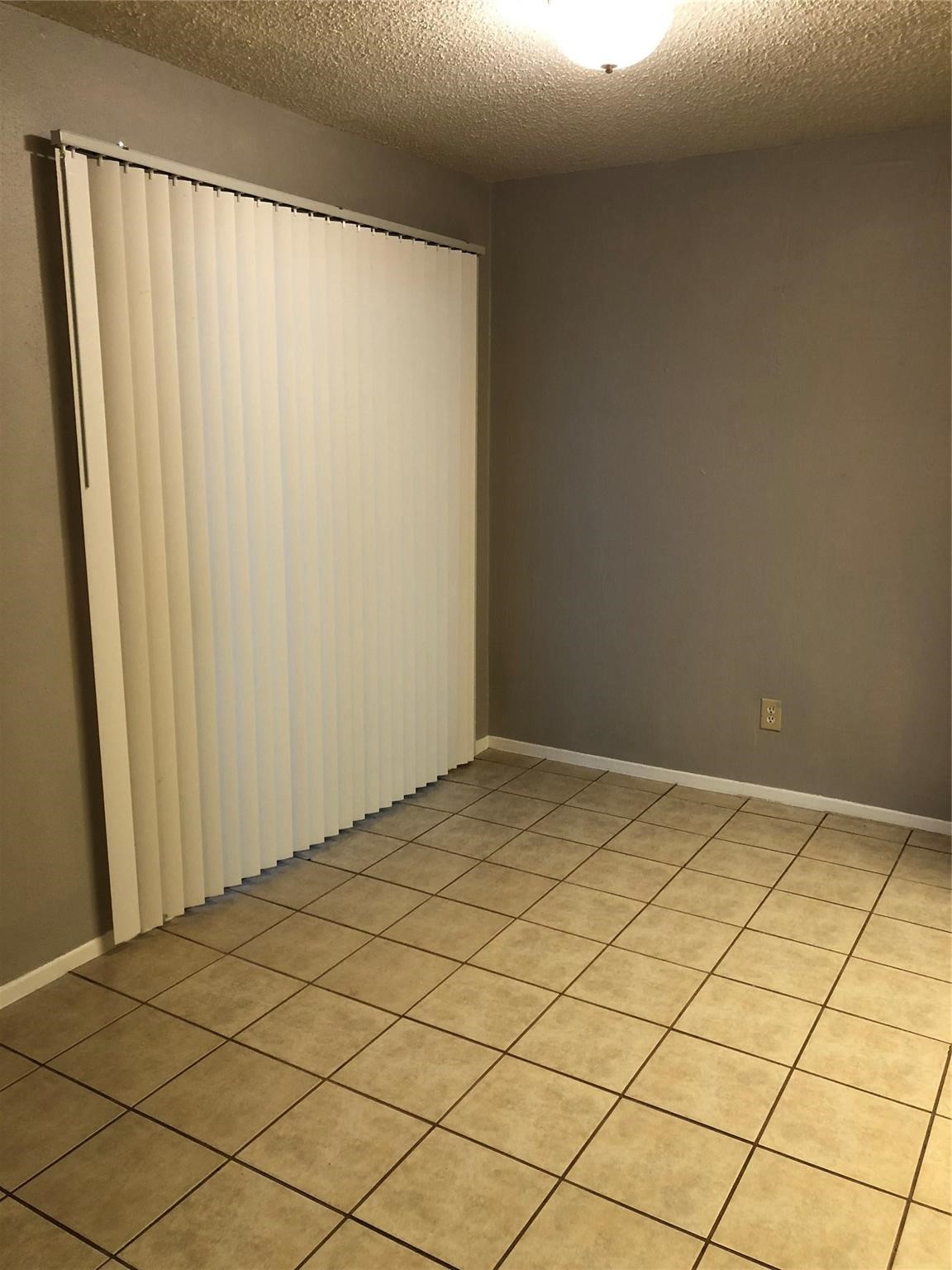 12002 Mighty Oak Drive Property Photo 6