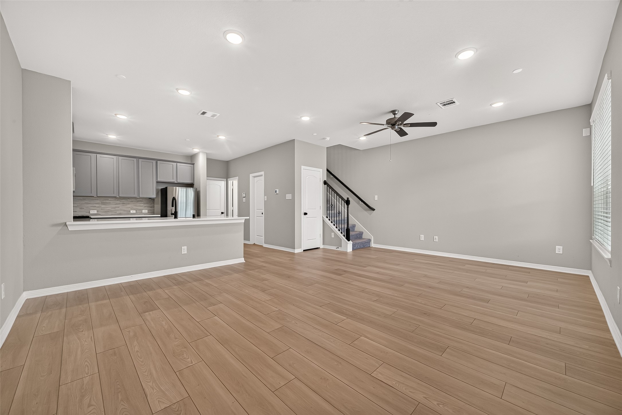 8033 Scanlan Trail Property Photo 4