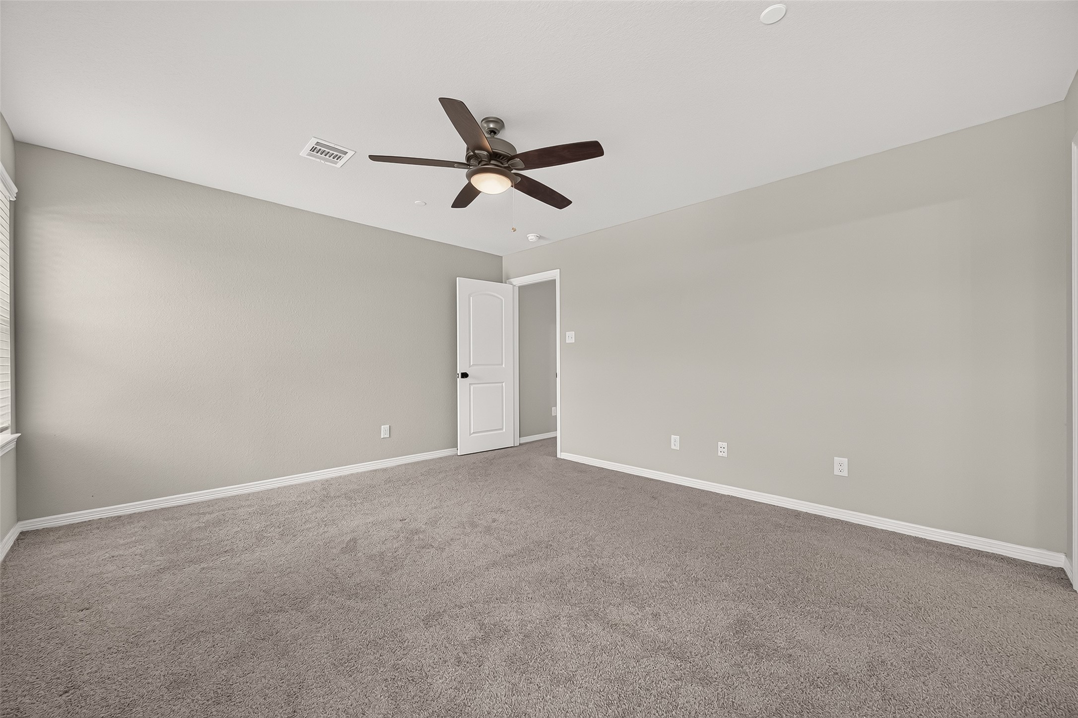 8033 Scanlan Trail Property Photo 22