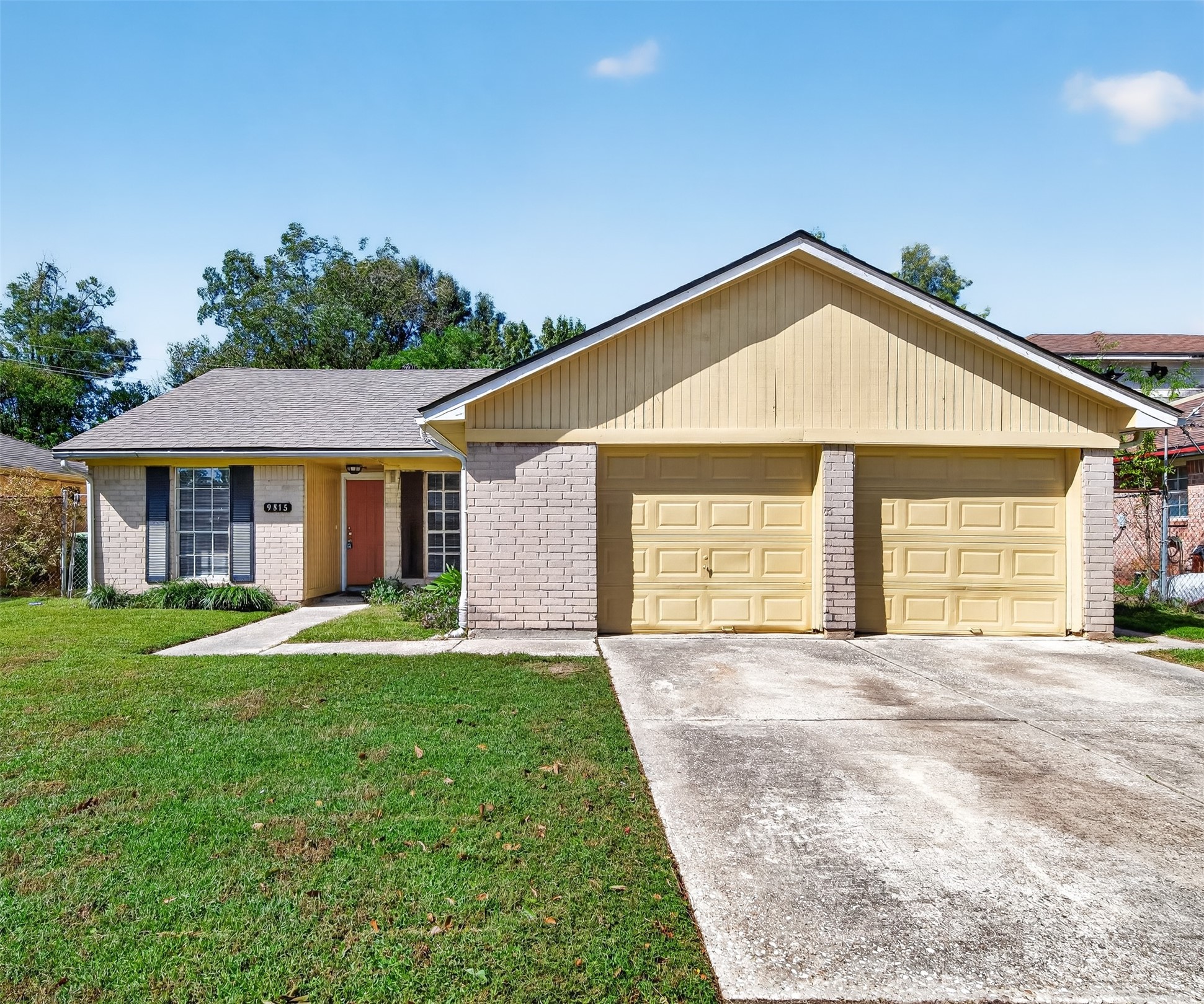 9815 Kerry Glen Lane Property Photo 1