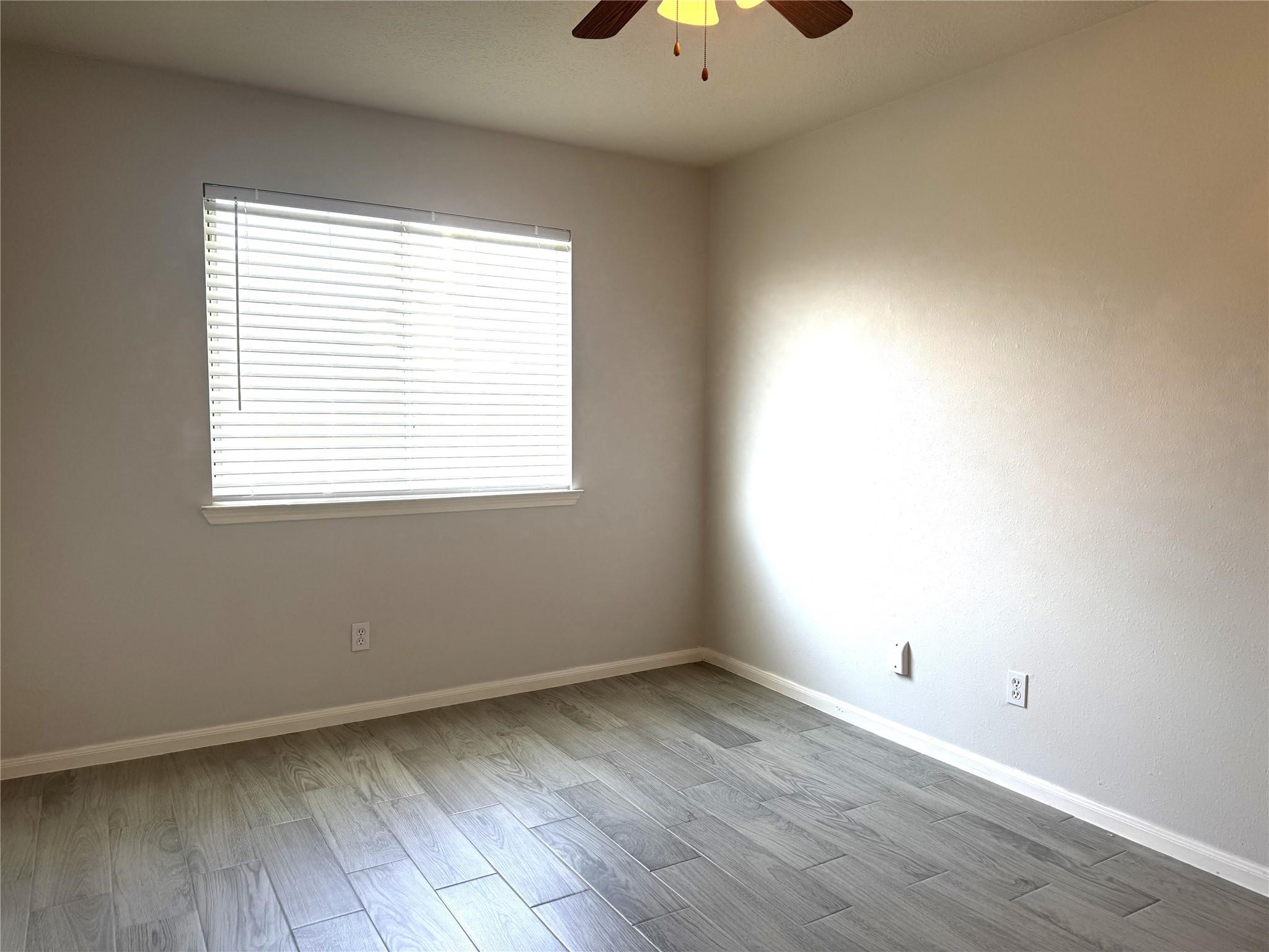 9019 N Ferndale Place Drive Property Photo 15