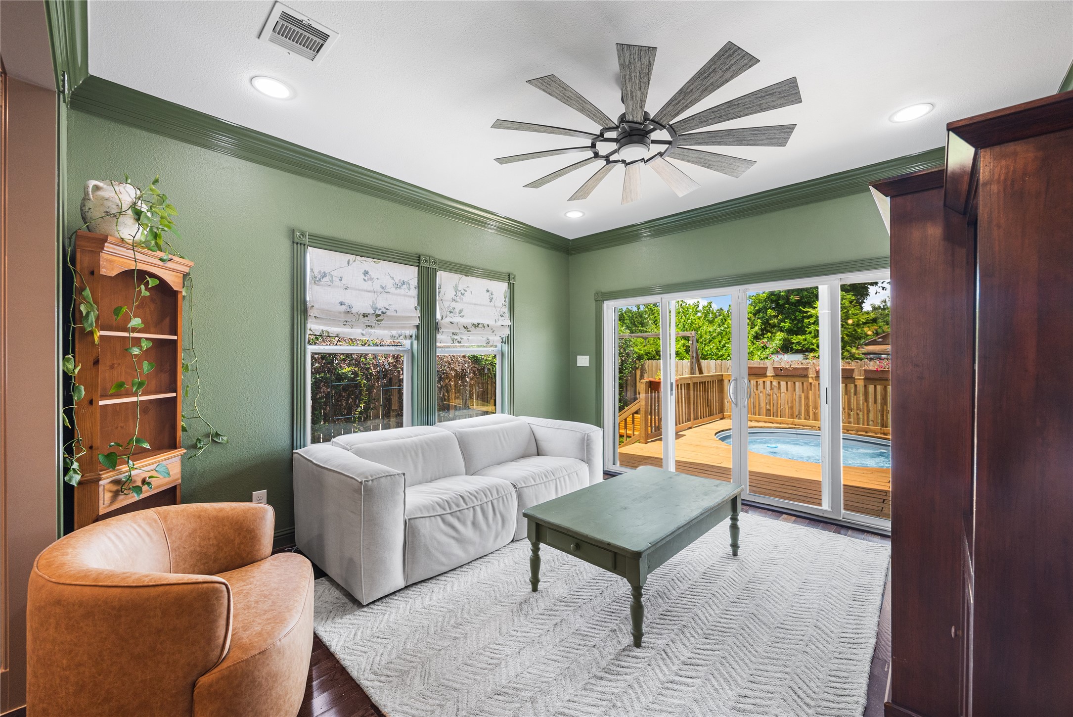608 Jewett Street Property Photo 18