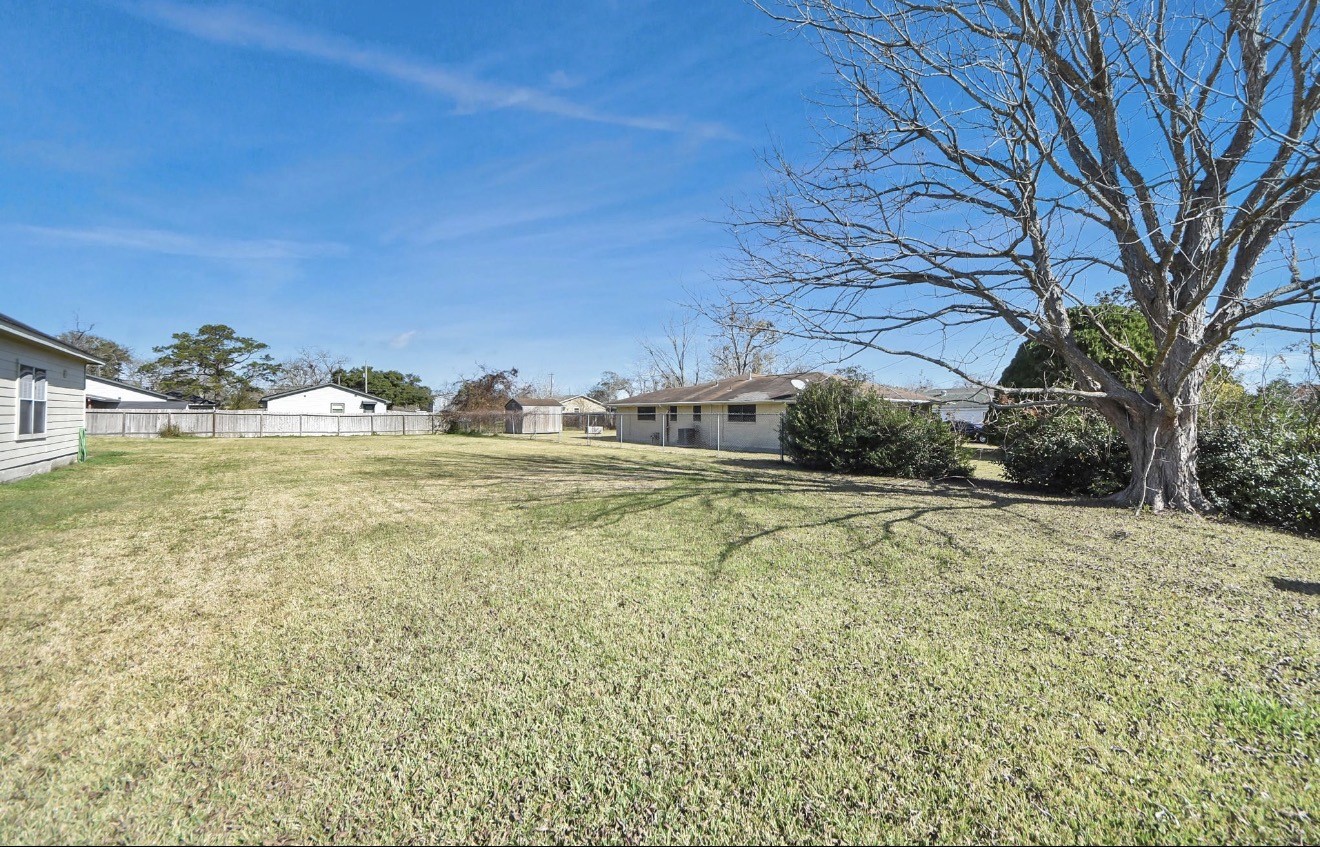 0 Boss Property Photo 2
