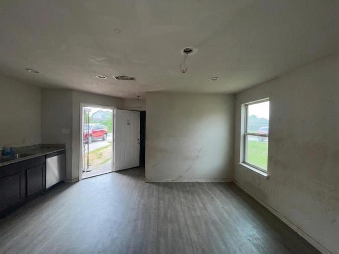 4118 Brinkley Street A-b Property Photo 3