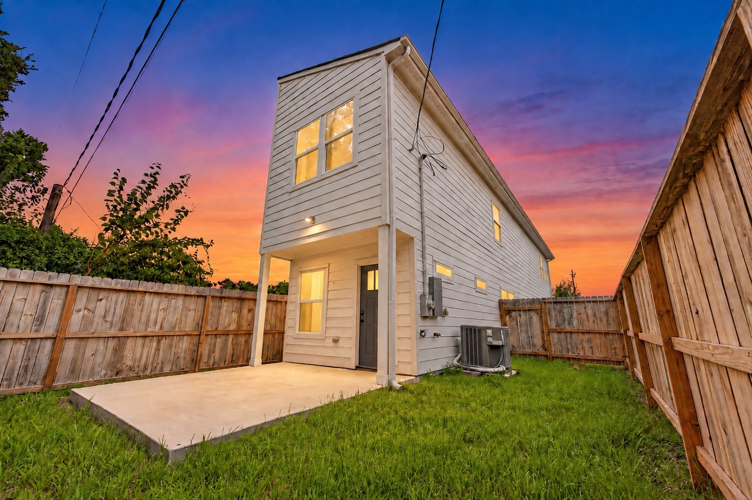 7903 Sunnyhill Street Property Photo 1