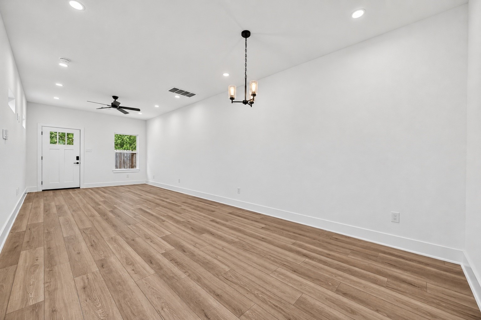 7903 Sunnyhill Street Property Photo 5