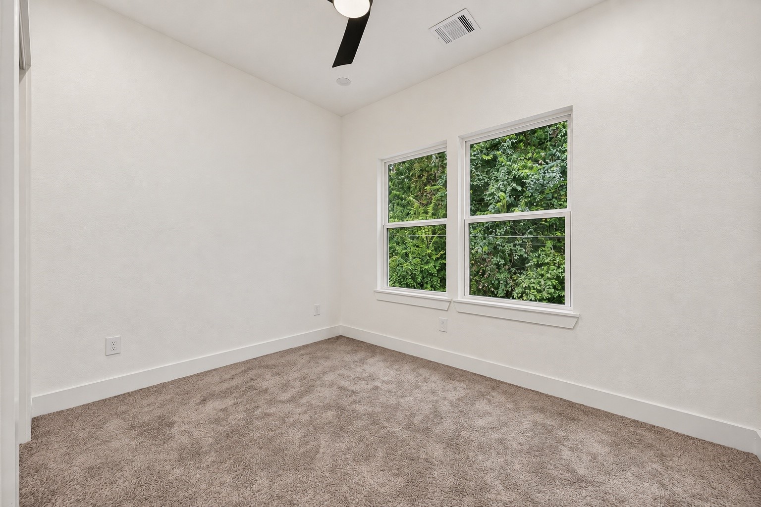 7903 Sunnyhill Street Property Photo 12