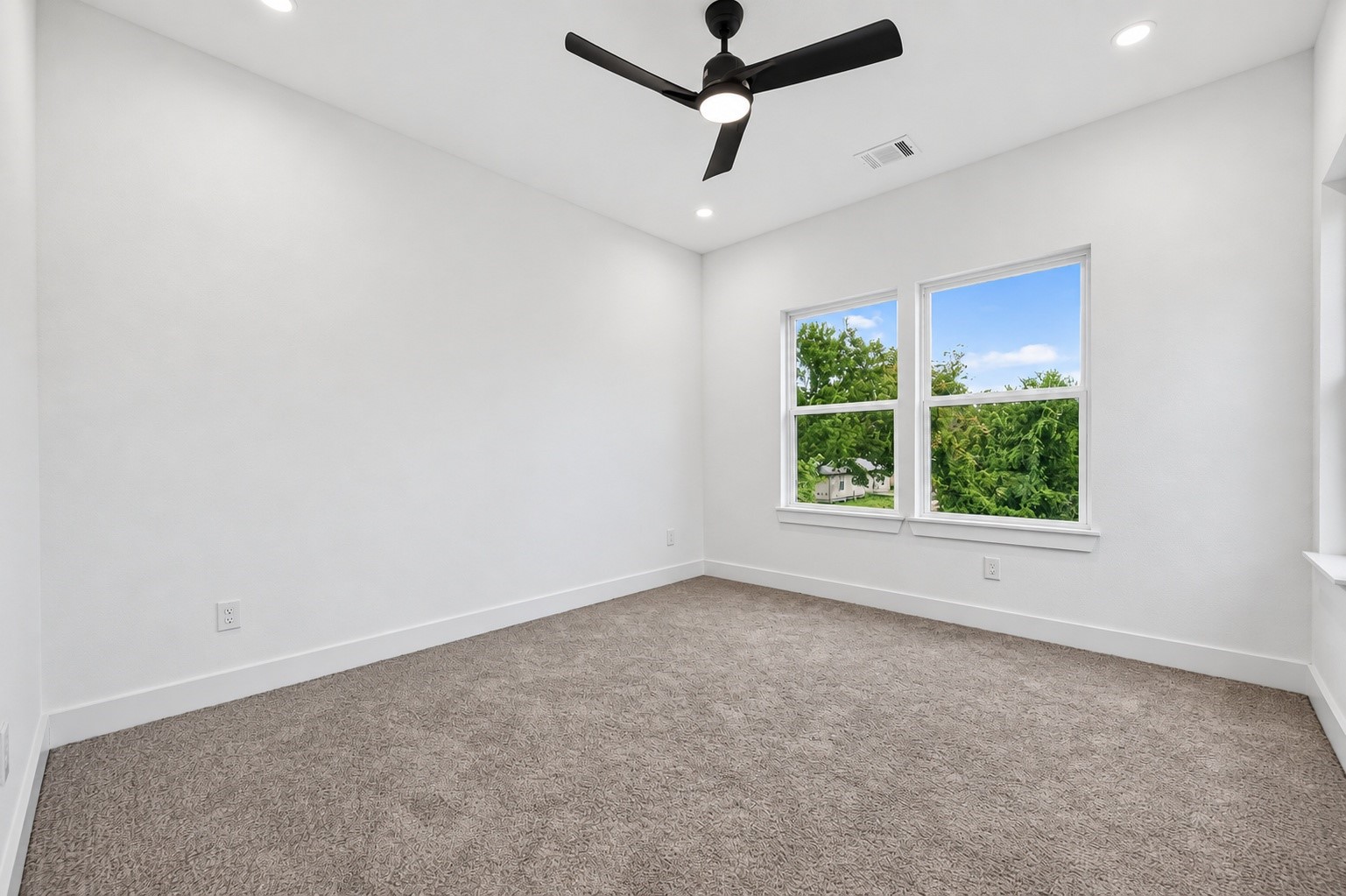 7903 Sunnyhill Street Property Photo 15