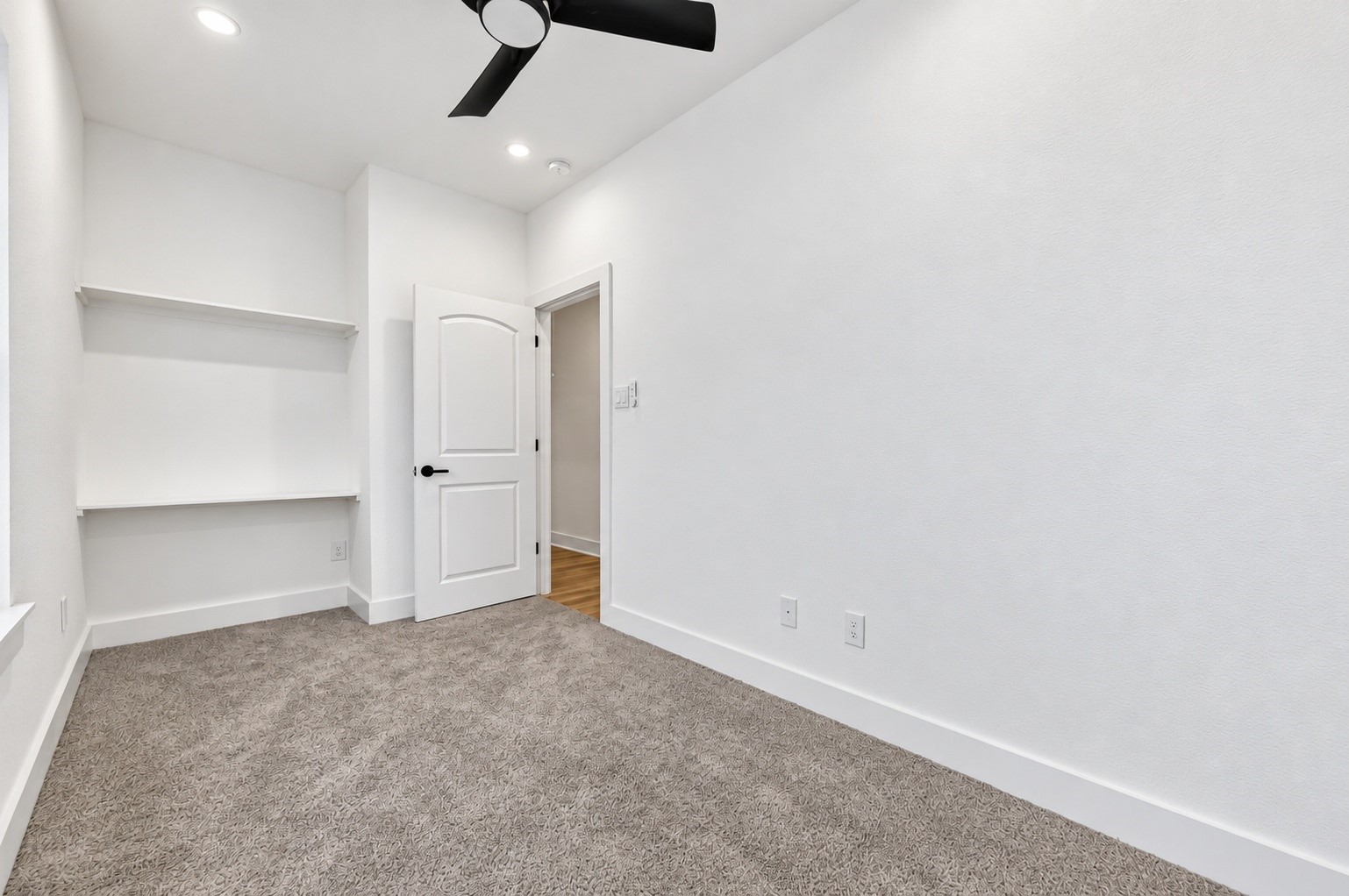 7903 Sunnyhill Street Property Photo 17