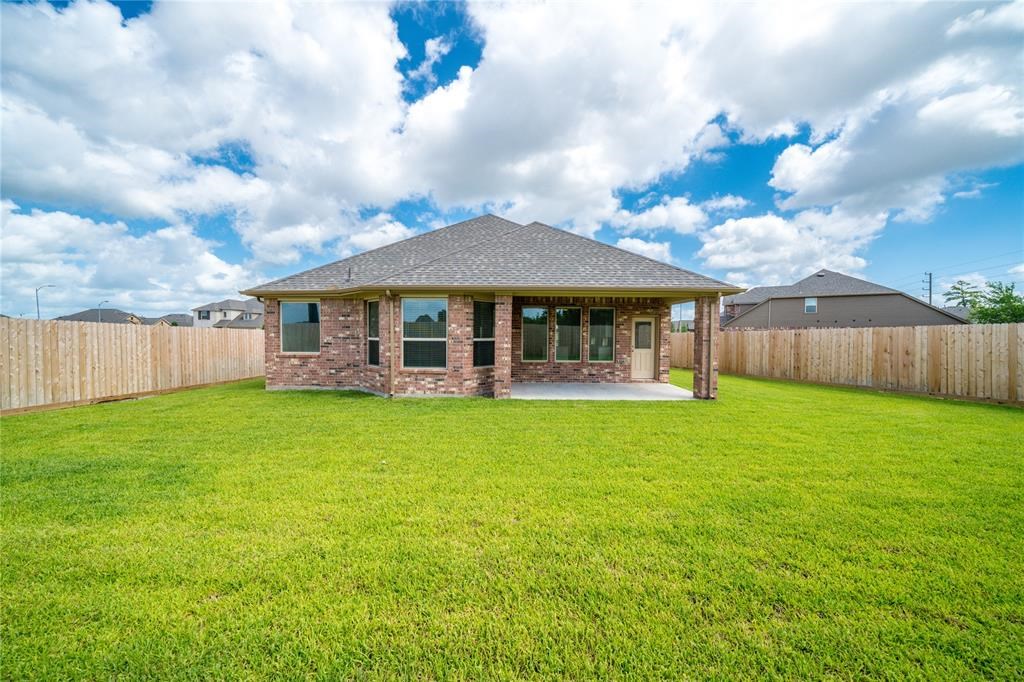 7307 Saddle Tree Drive Property Photo 2