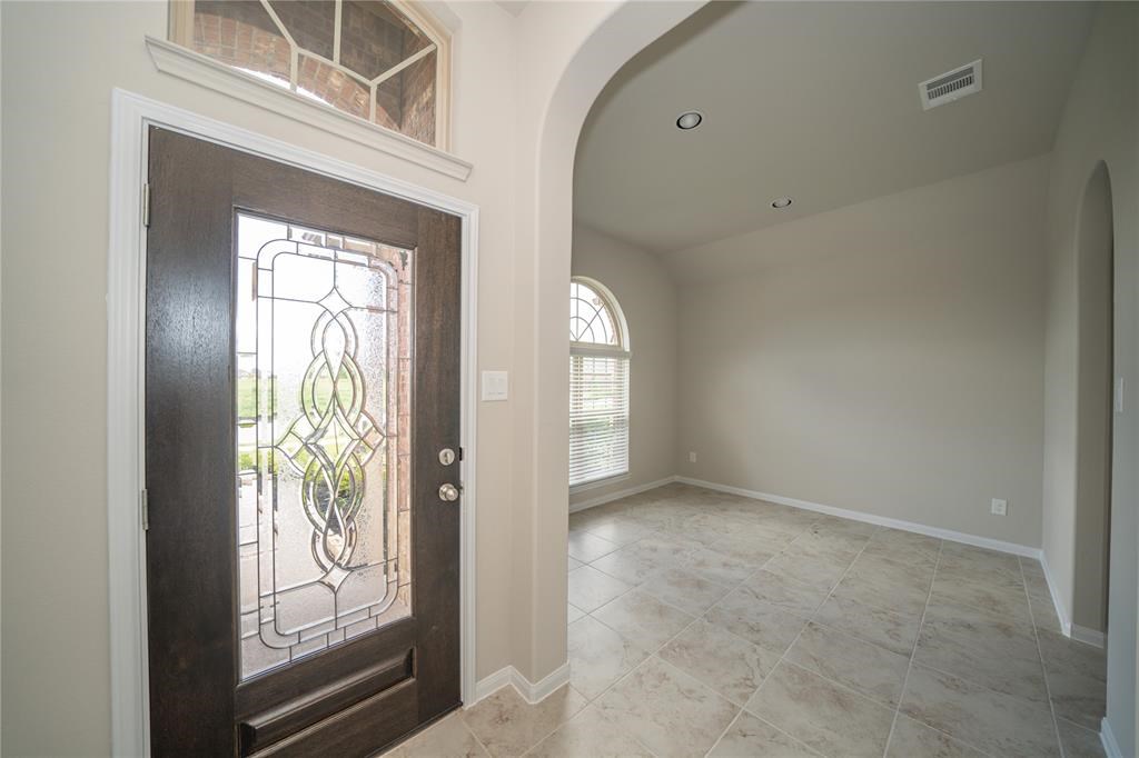 7307 Saddle Tree Drive Property Photo 4