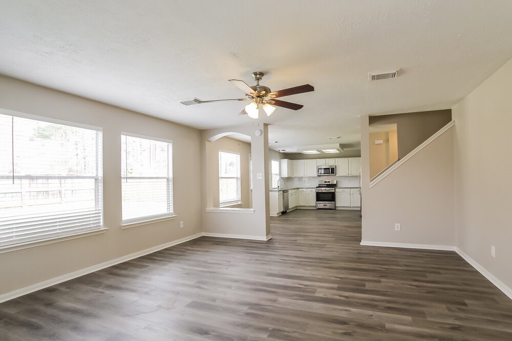 31518 Kingston Village Drive Property Photo 5