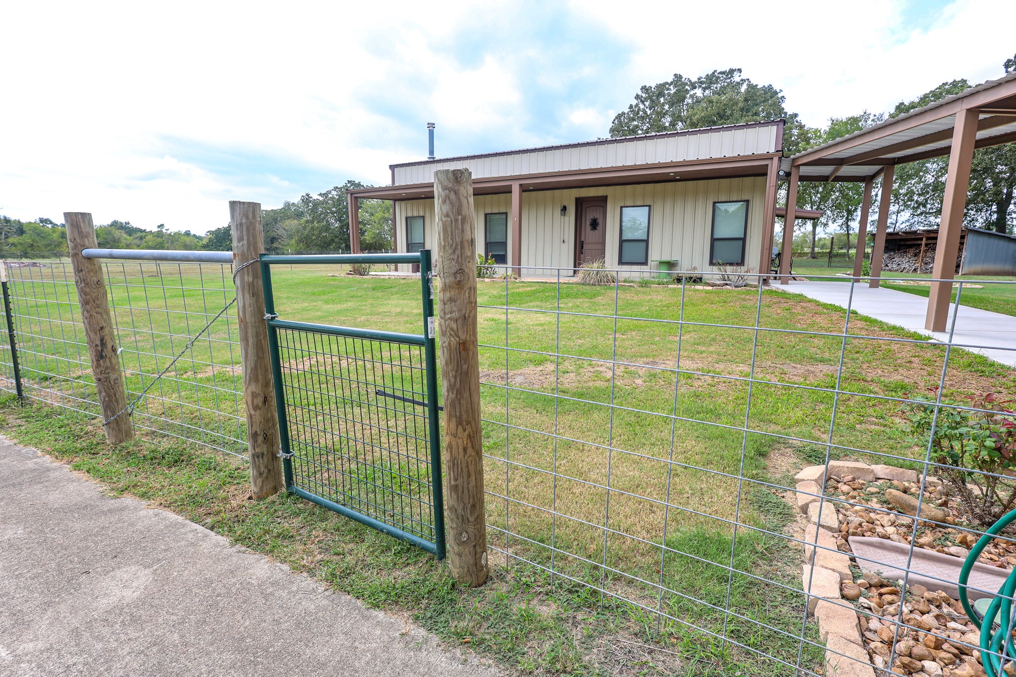 10267 County Road 215 Property Photo 20