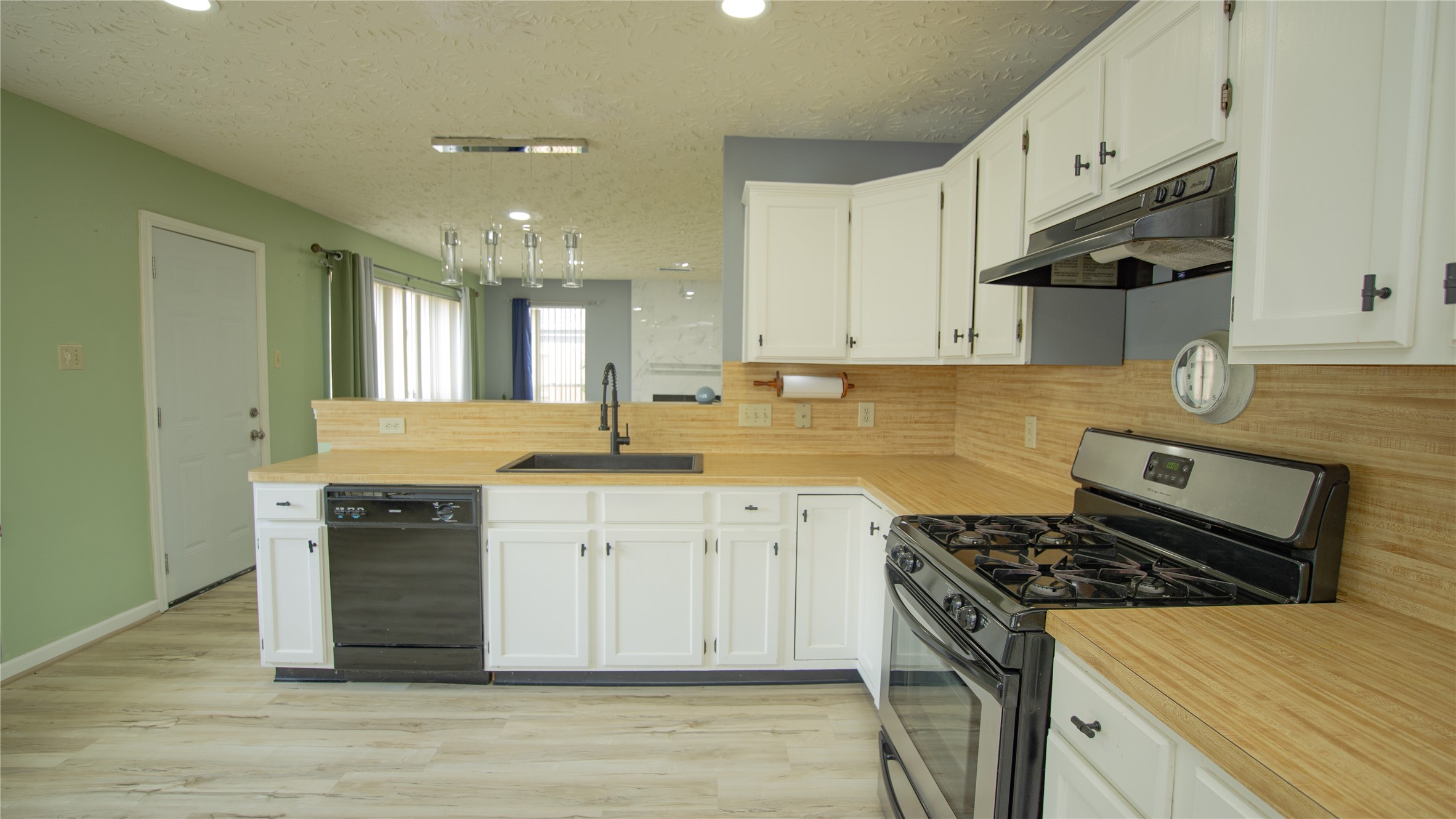 1226 Brook Grove Drive Property Photo 11