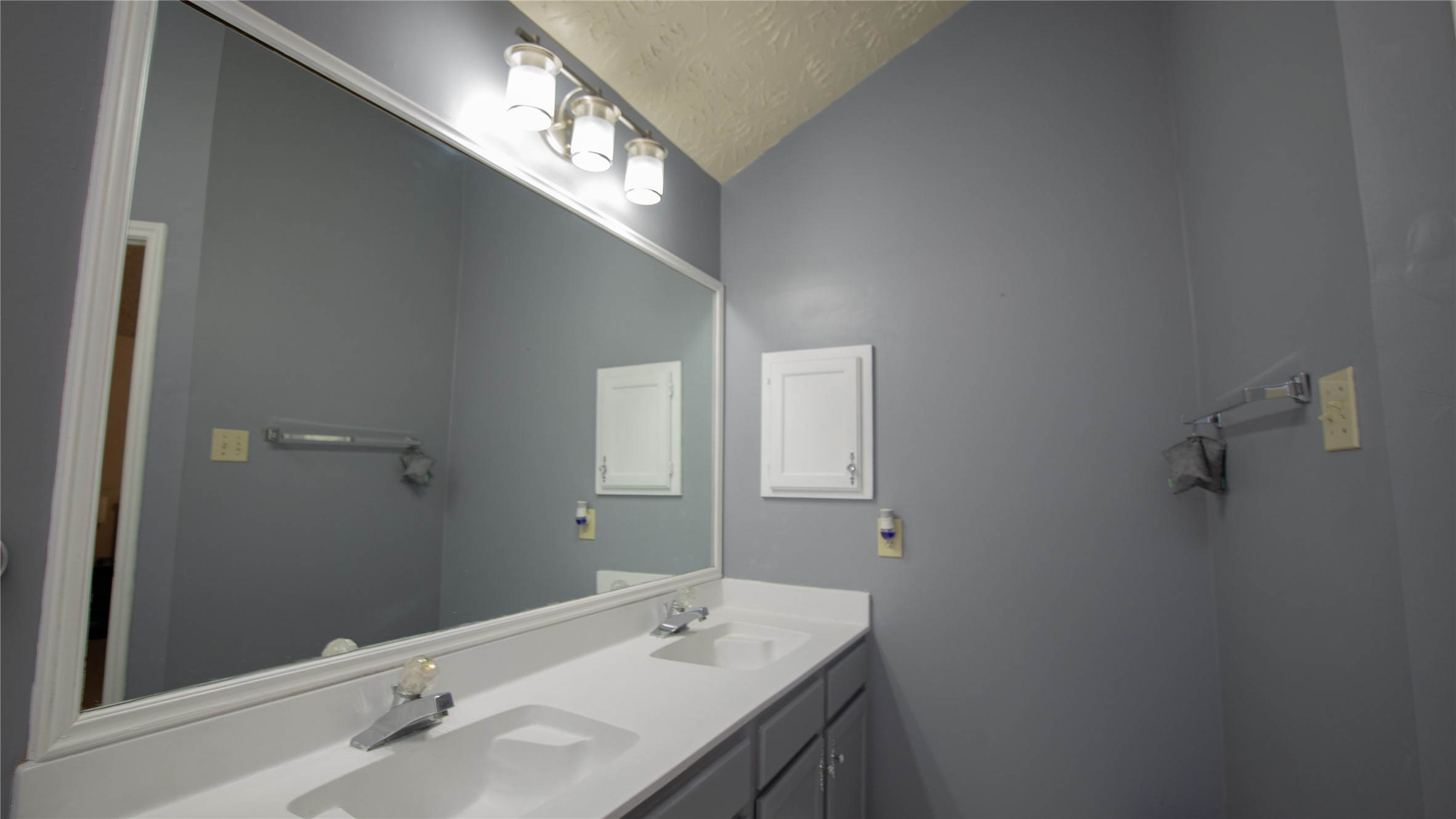 1226 Brook Grove Drive Property Photo 20