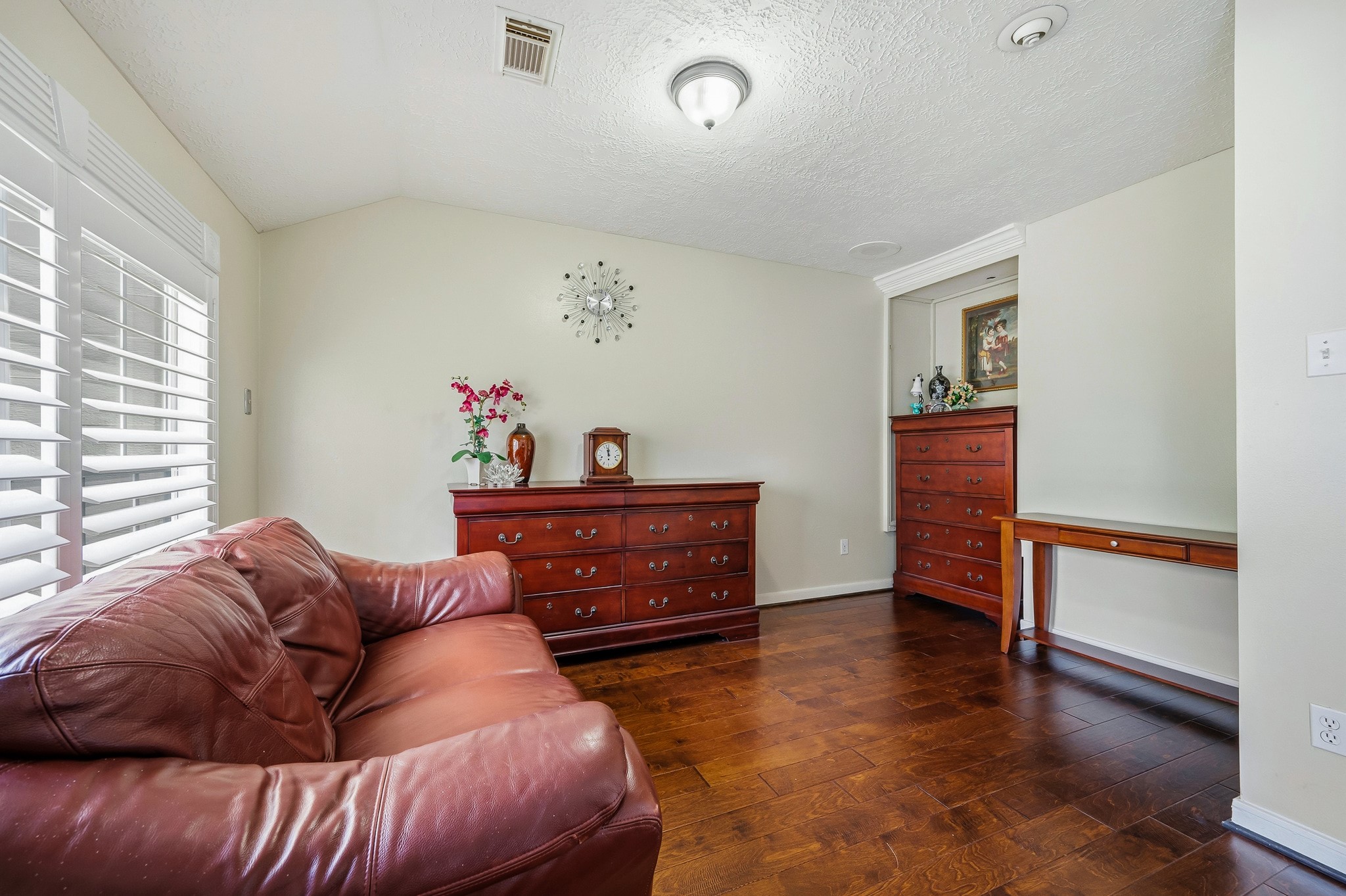 531 W North Hill Drive Property Photo 39