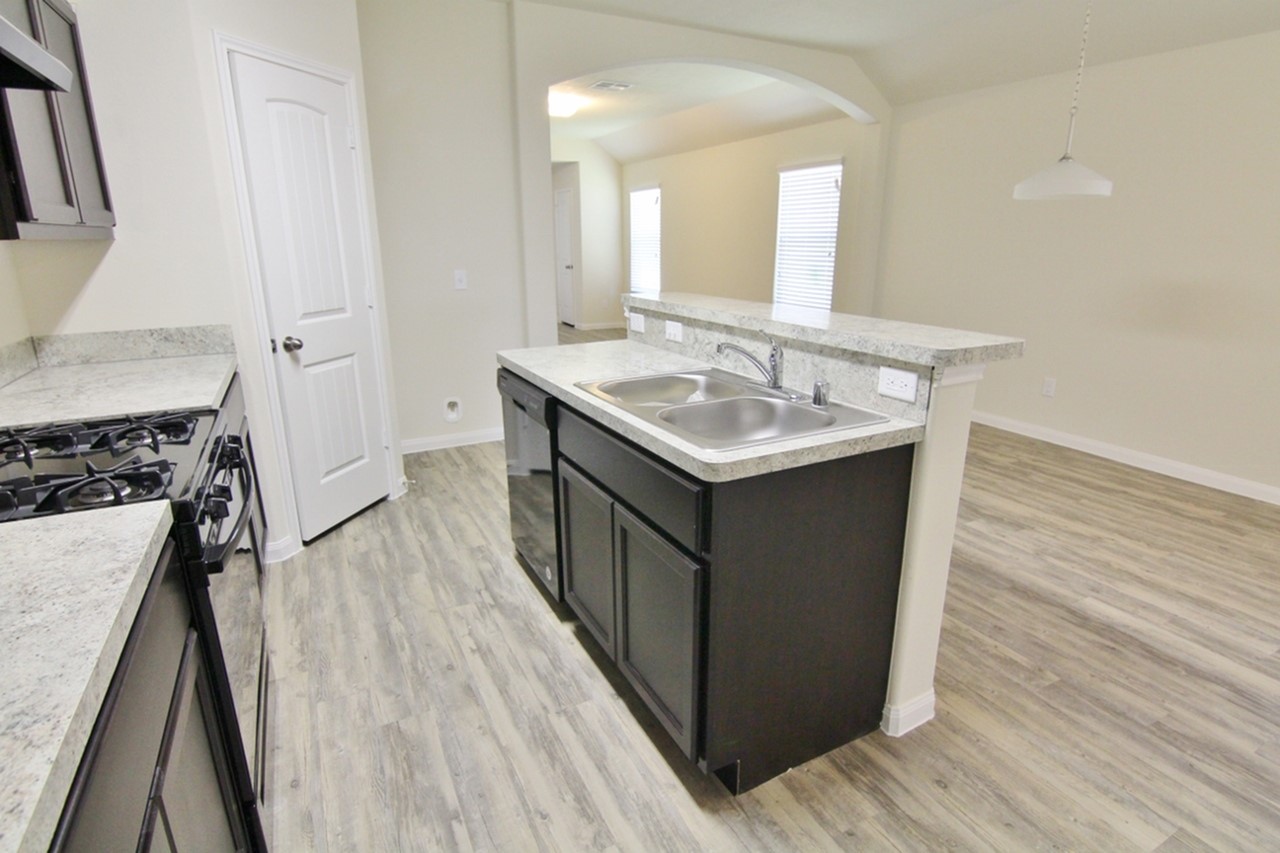 14459 Platzer Drive Property Photo 6
