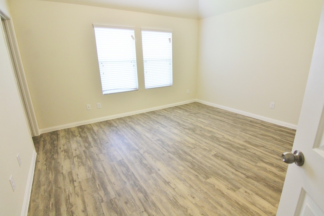 14459 Platzer Drive Property Photo 7