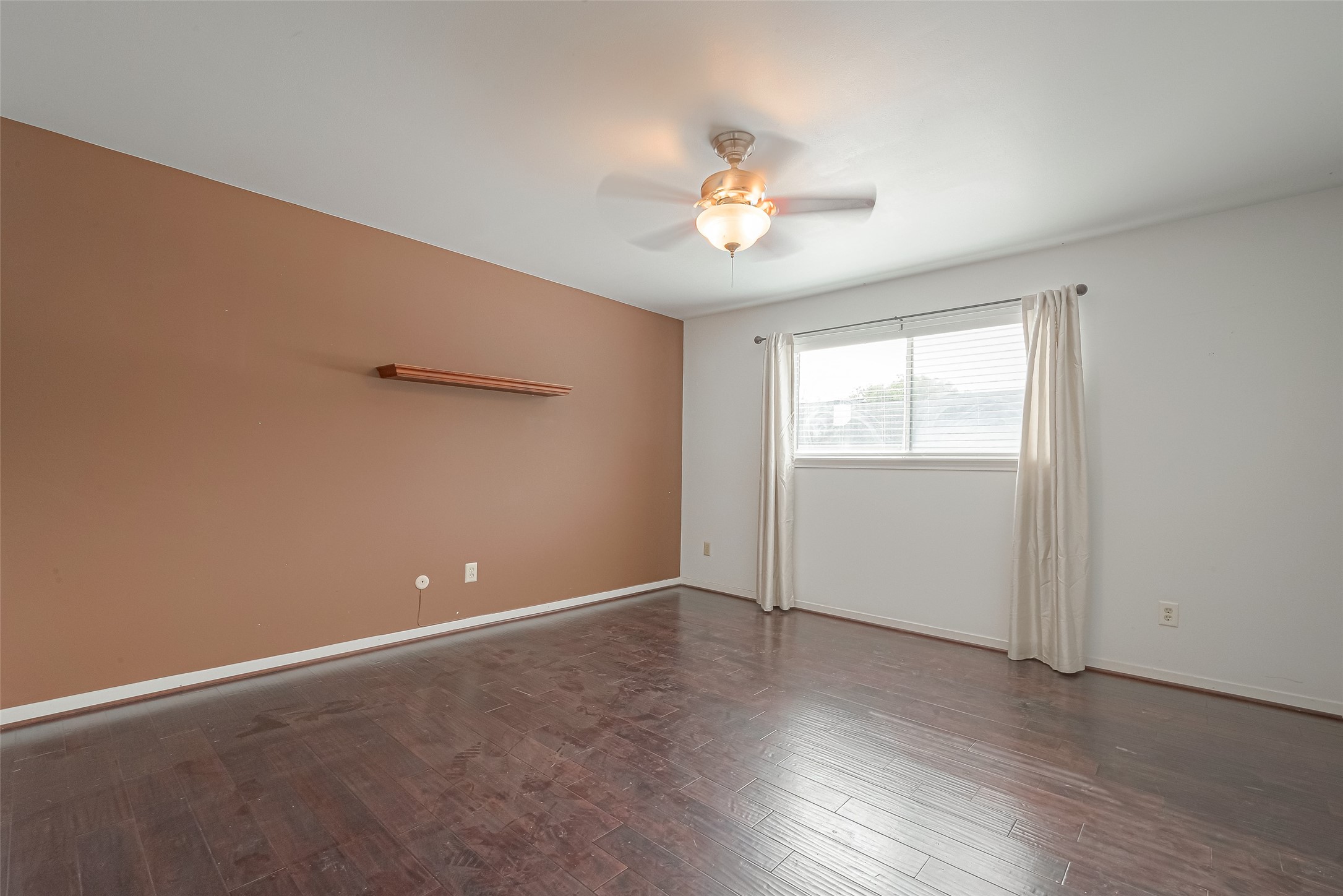 10217 Longmont Drive Property Photo 20