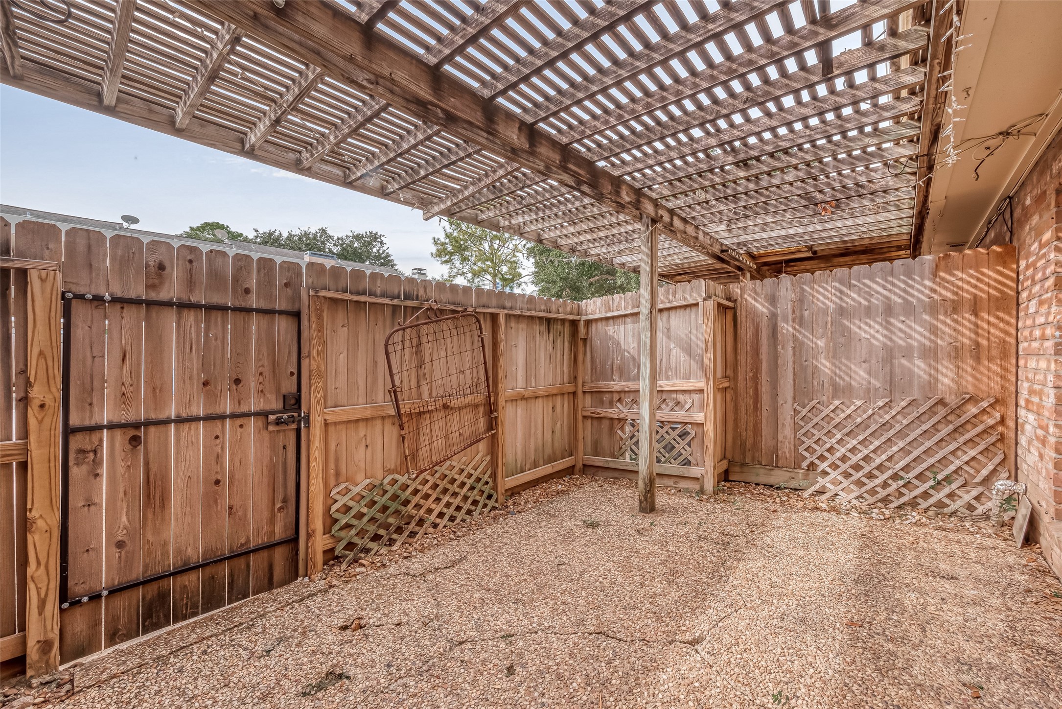 10217 Longmont Drive Property Photo 31