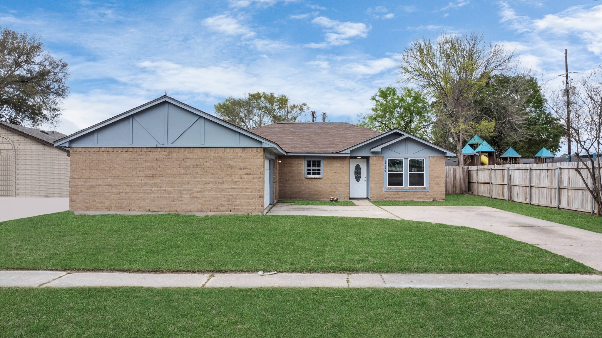 13830 Fleur De Lis Property Photo