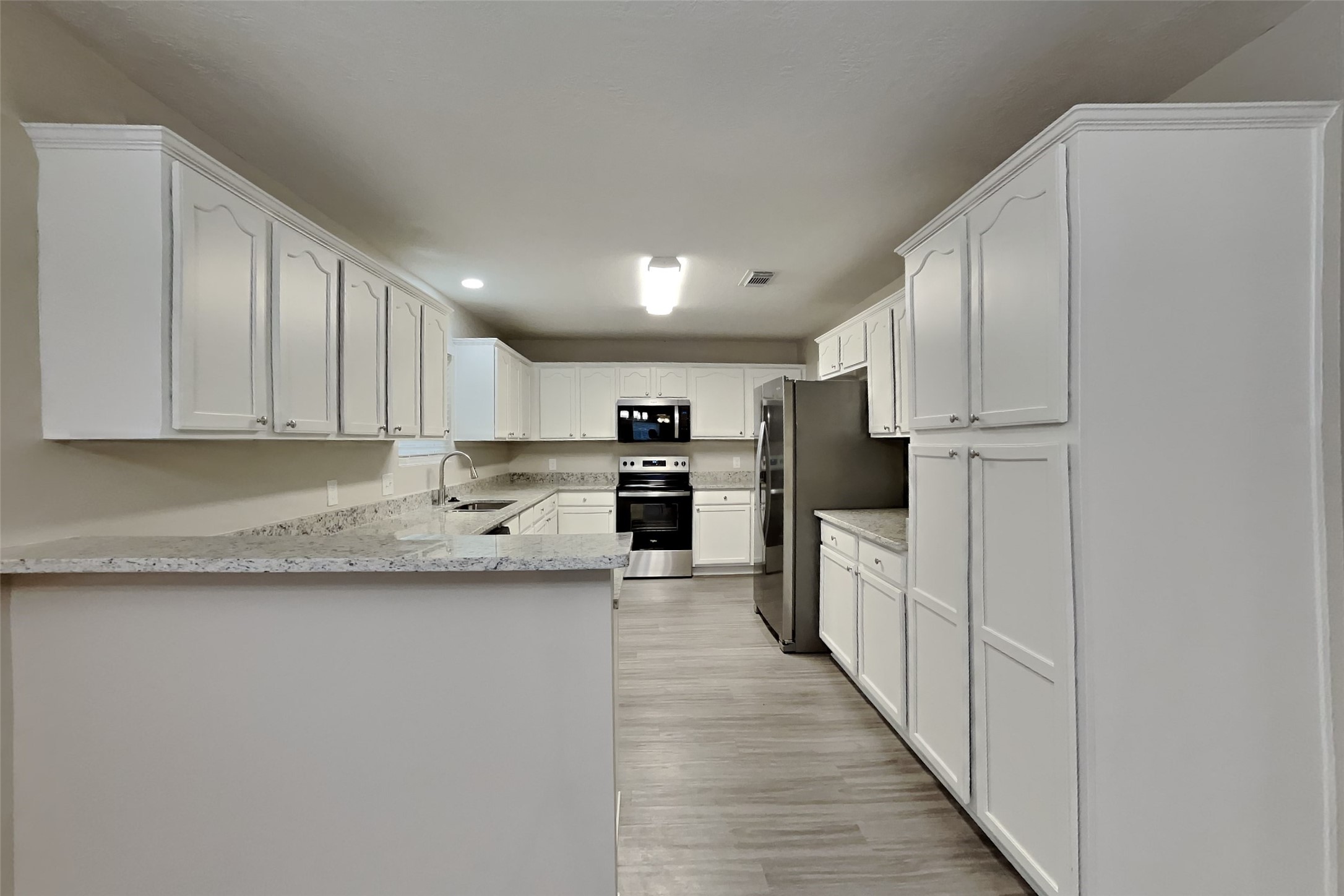 2457 Ripplewood Drive Property Photo 3