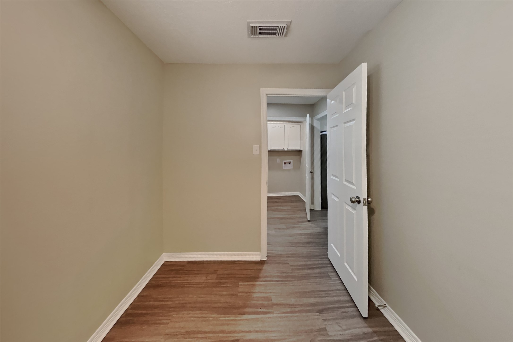 2457 Ripplewood Drive Property Photo 14