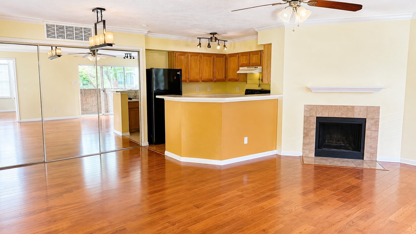 2300 Old Spanish Trail 1067 Property Photo 2