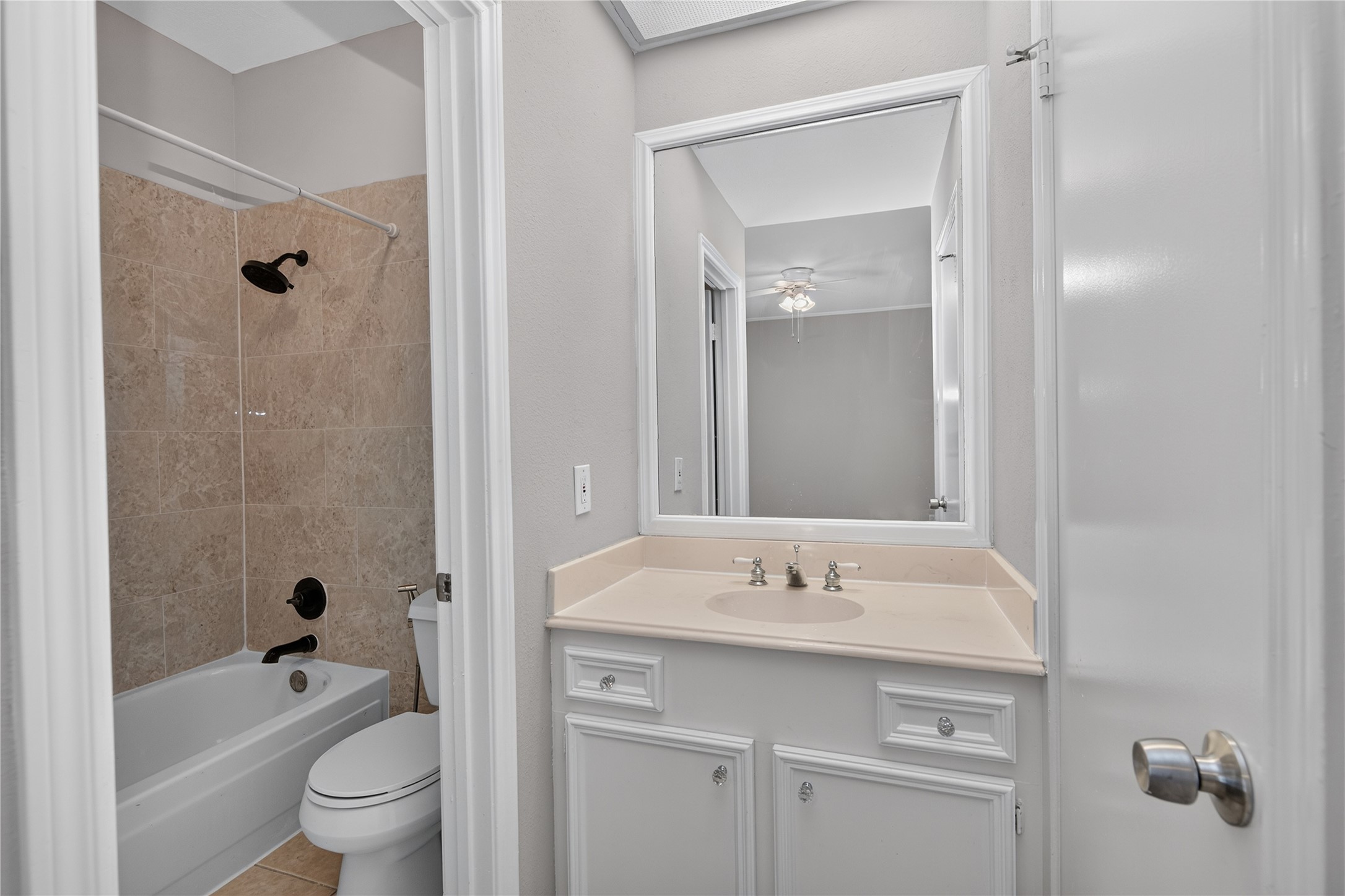 11711 Memorial Drive 11 Property Photo 21