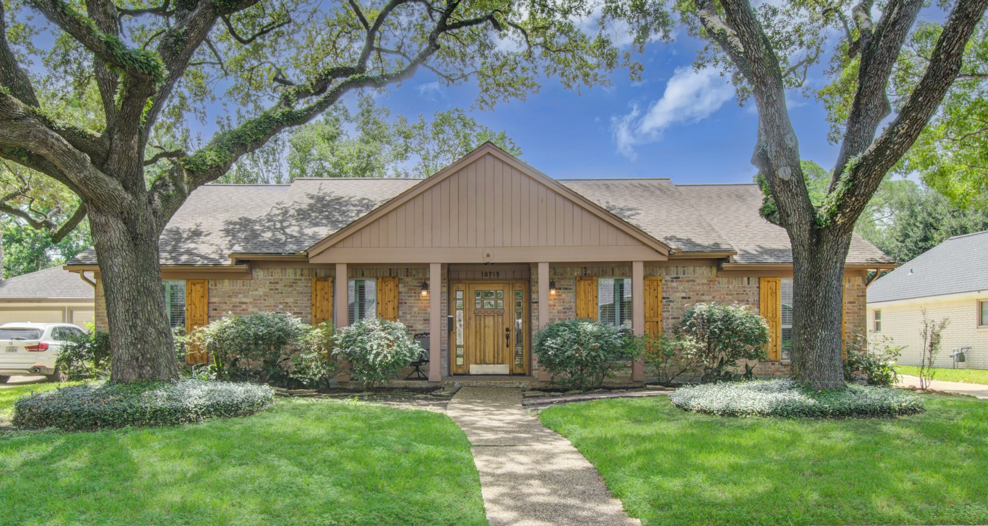 10715 Candlewood Drive Property Photo 1