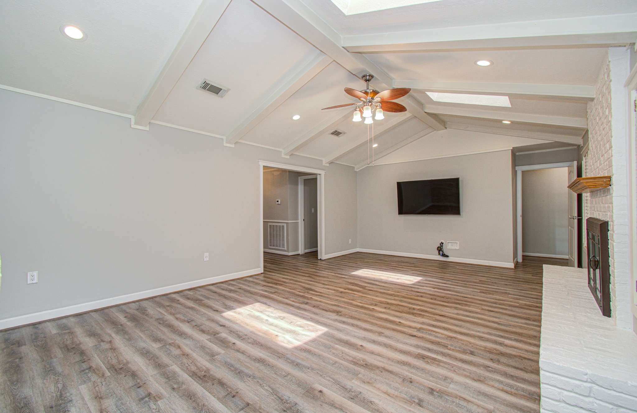 10715 Candlewood Drive Property Photo 6