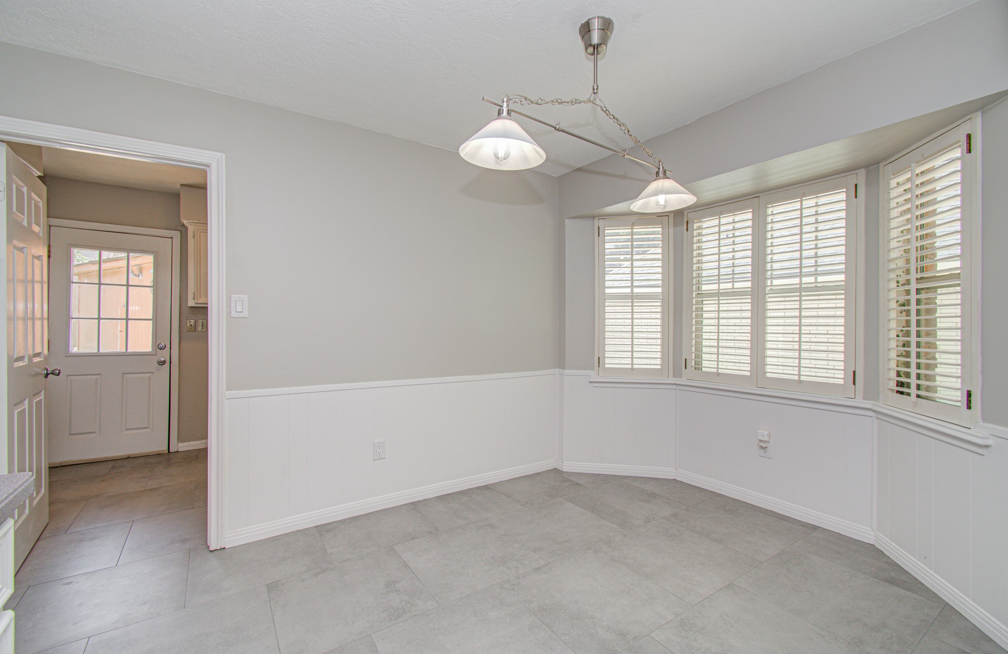 10715 Candlewood Drive Property Photo 16
