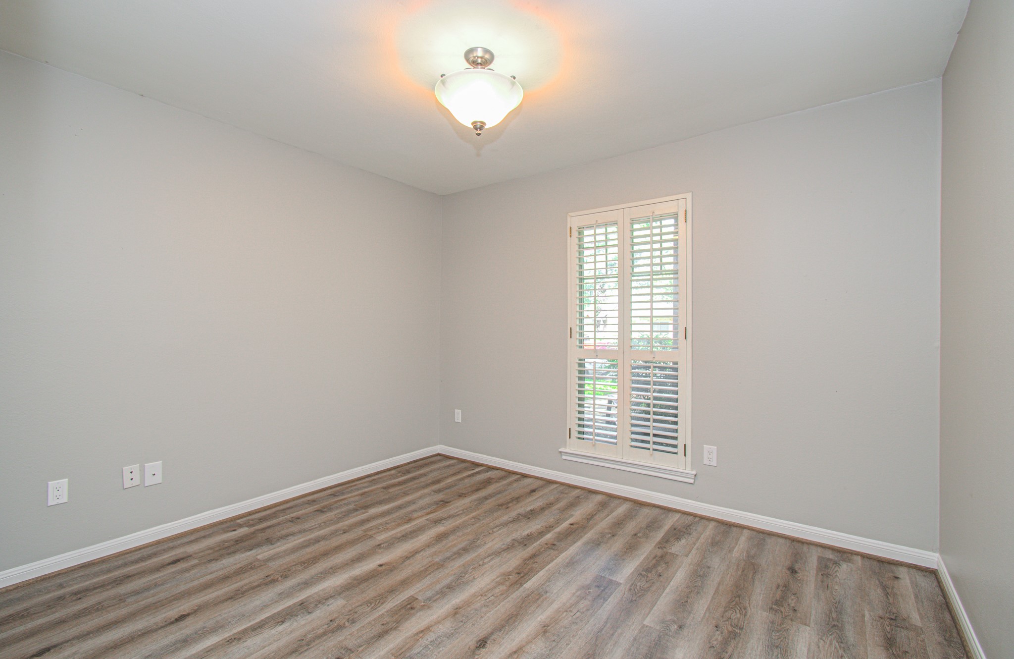 10715 Candlewood Drive Property Photo 24