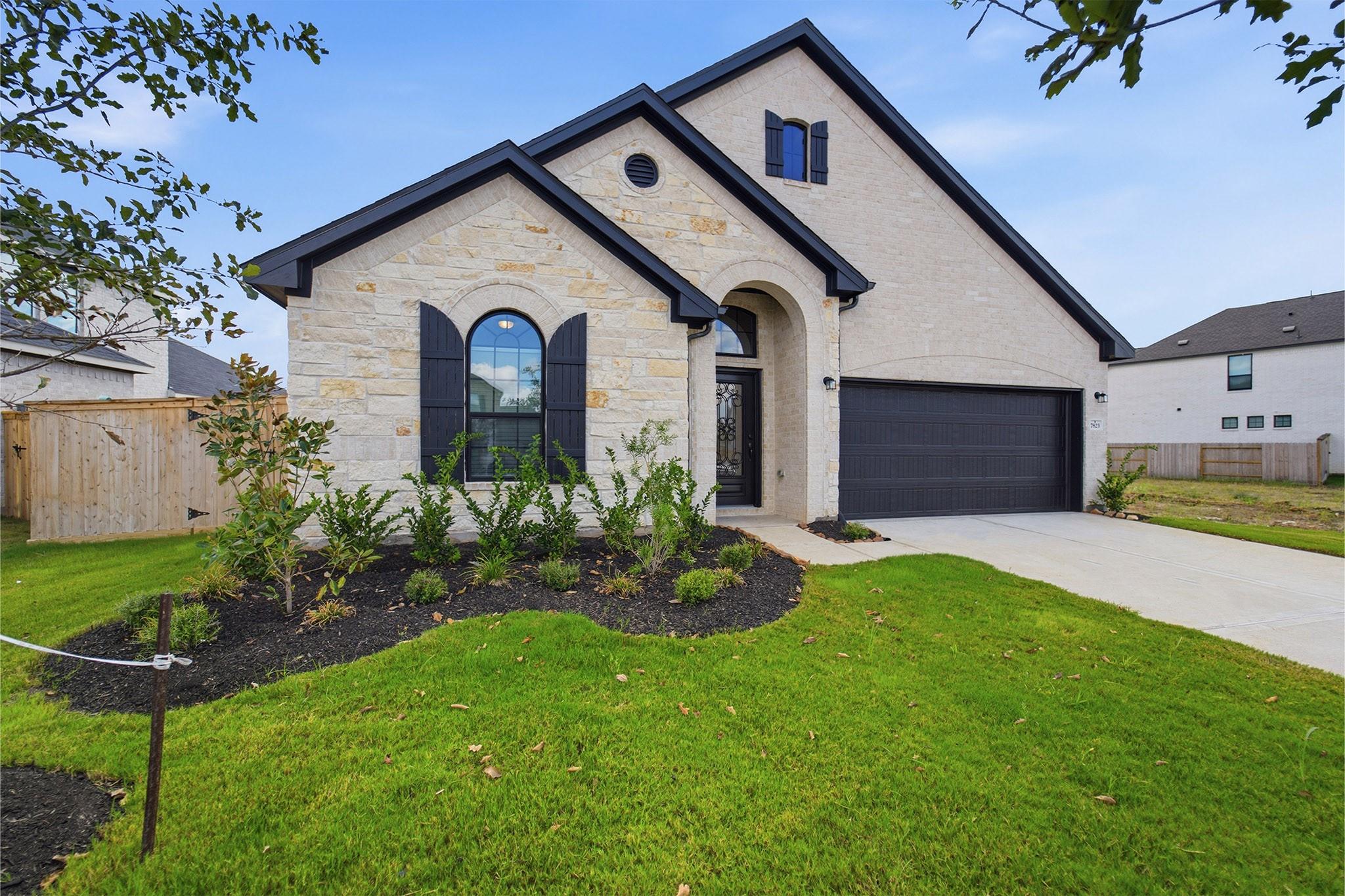7823 Jasper Meadows Way, Angleton Tx 77515 Property Photo 3