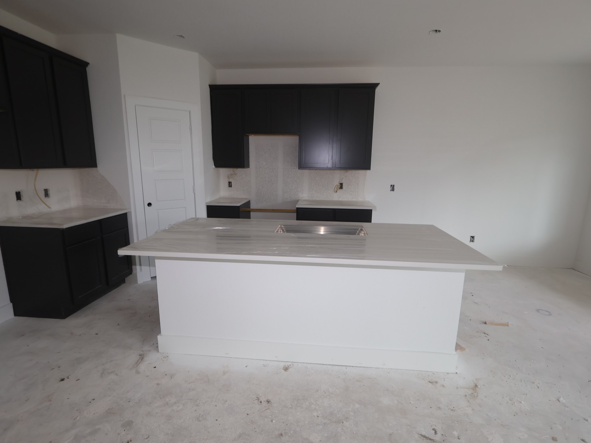 14107 Hillier Run Drive Property Photo 4