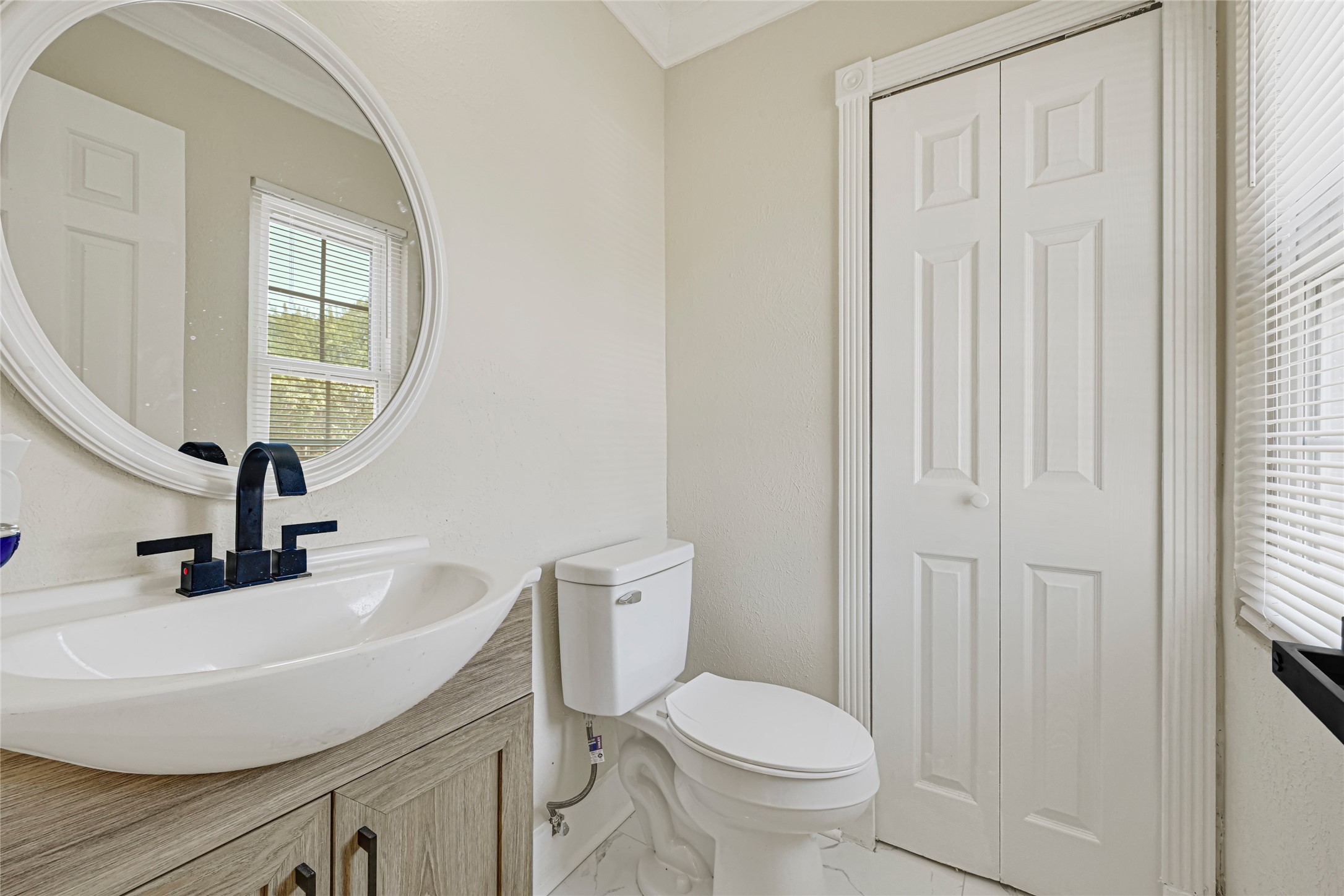 20435 Blue Juniper Drive Property Photo 13