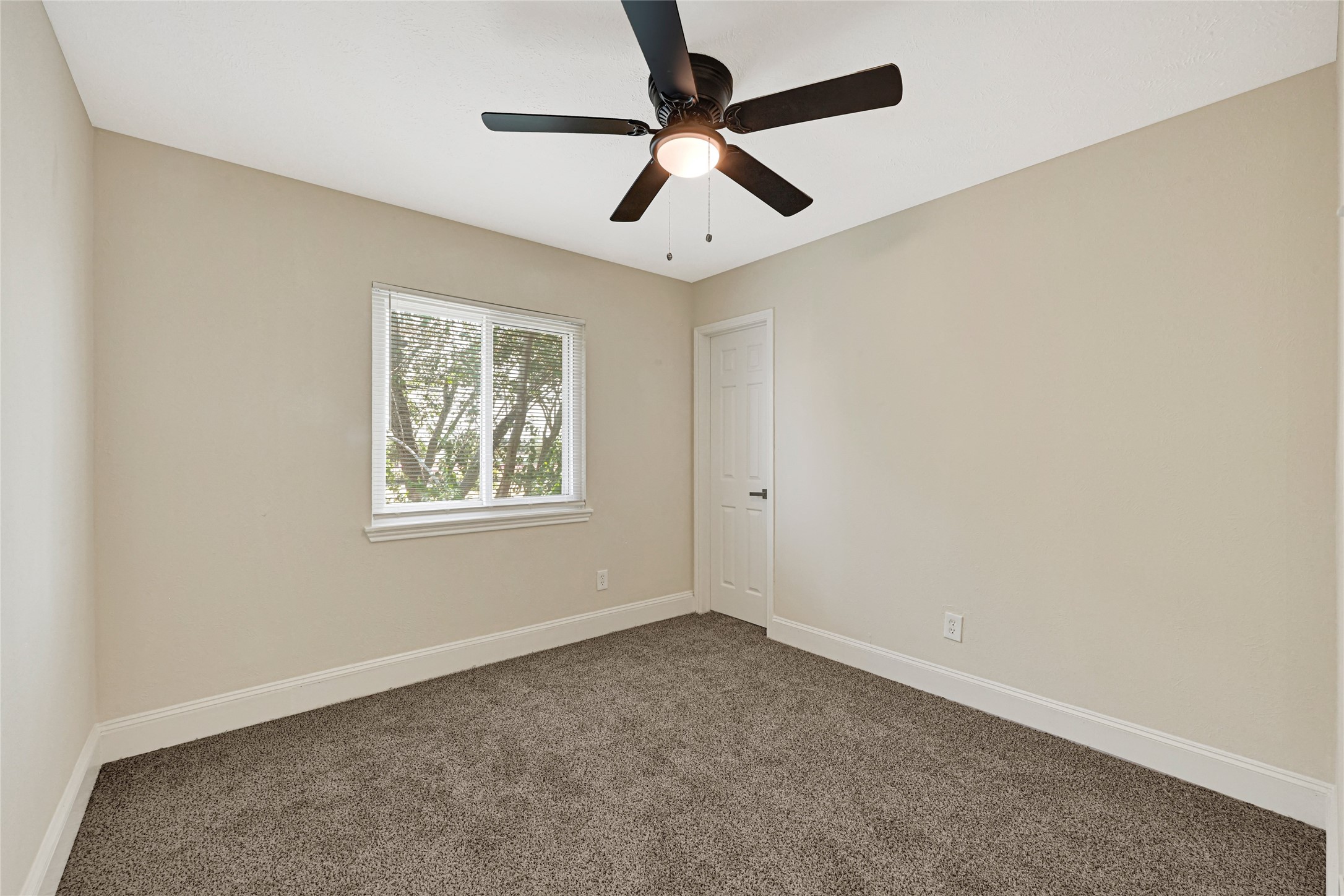 20435 Blue Juniper Drive Property Photo 19