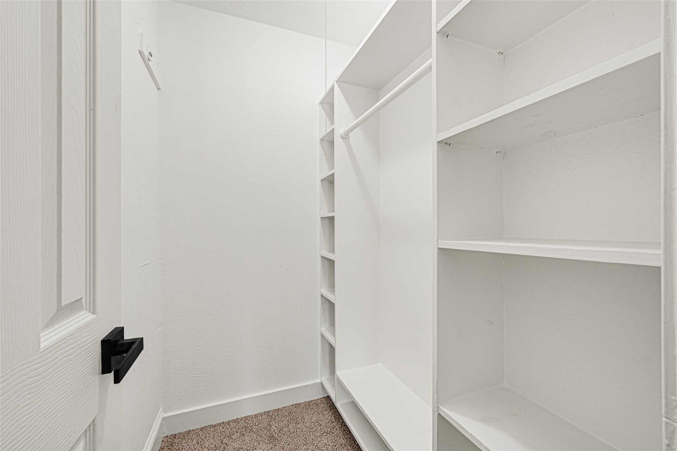 20435 Blue Juniper Drive Property Photo 24