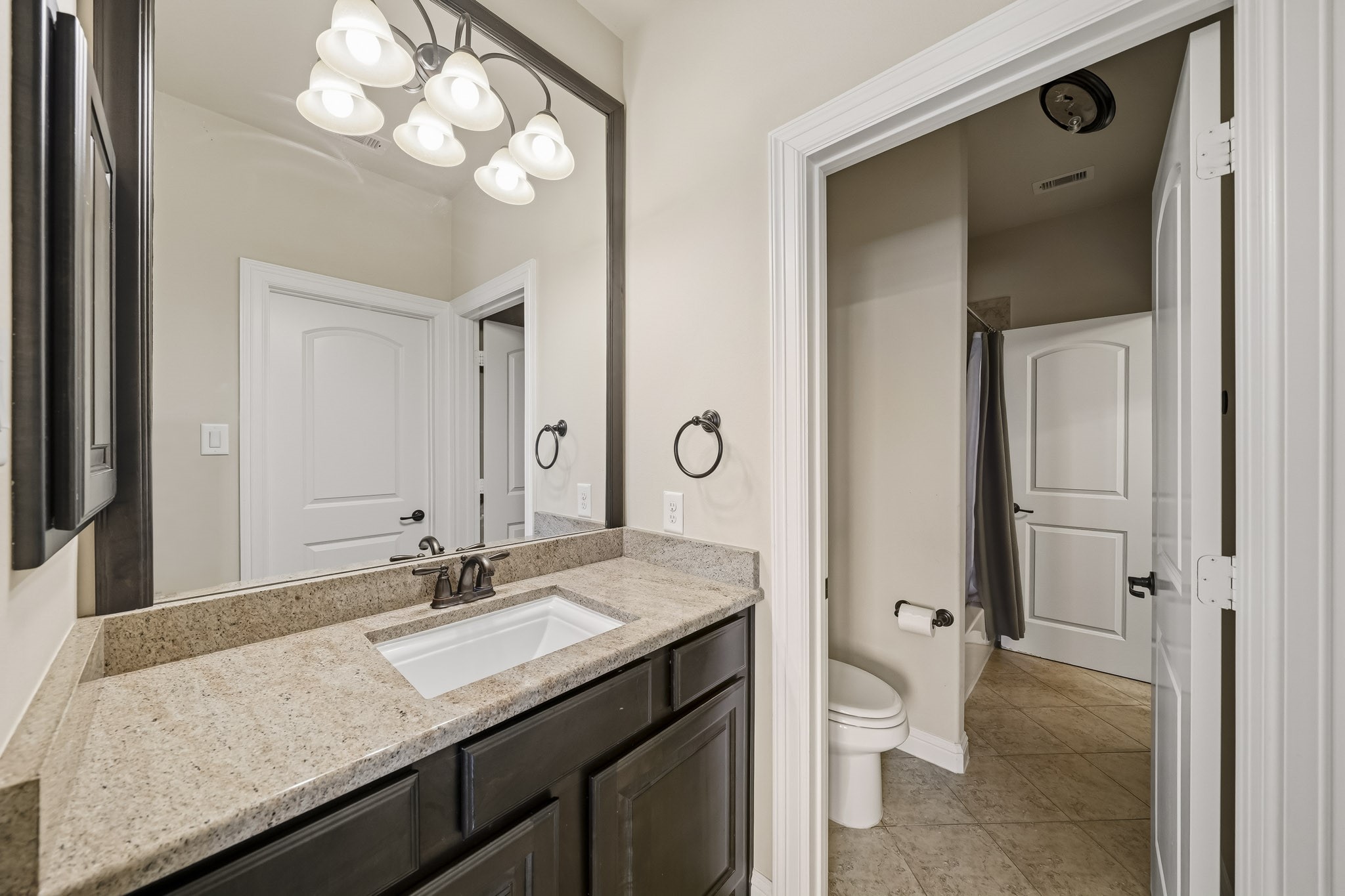 10607 Pebblecreek Crossing Property Photo 37