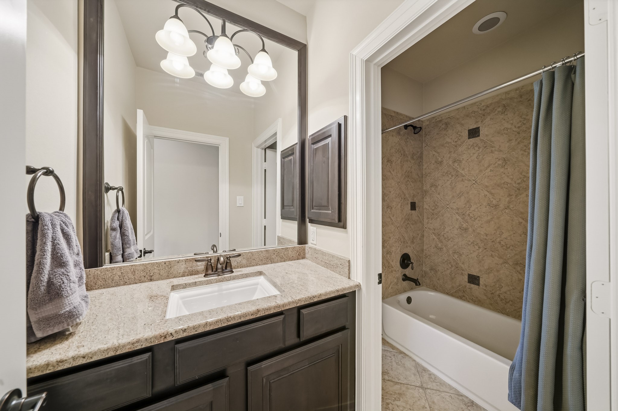 10607 Pebblecreek Crossing Property Photo 40