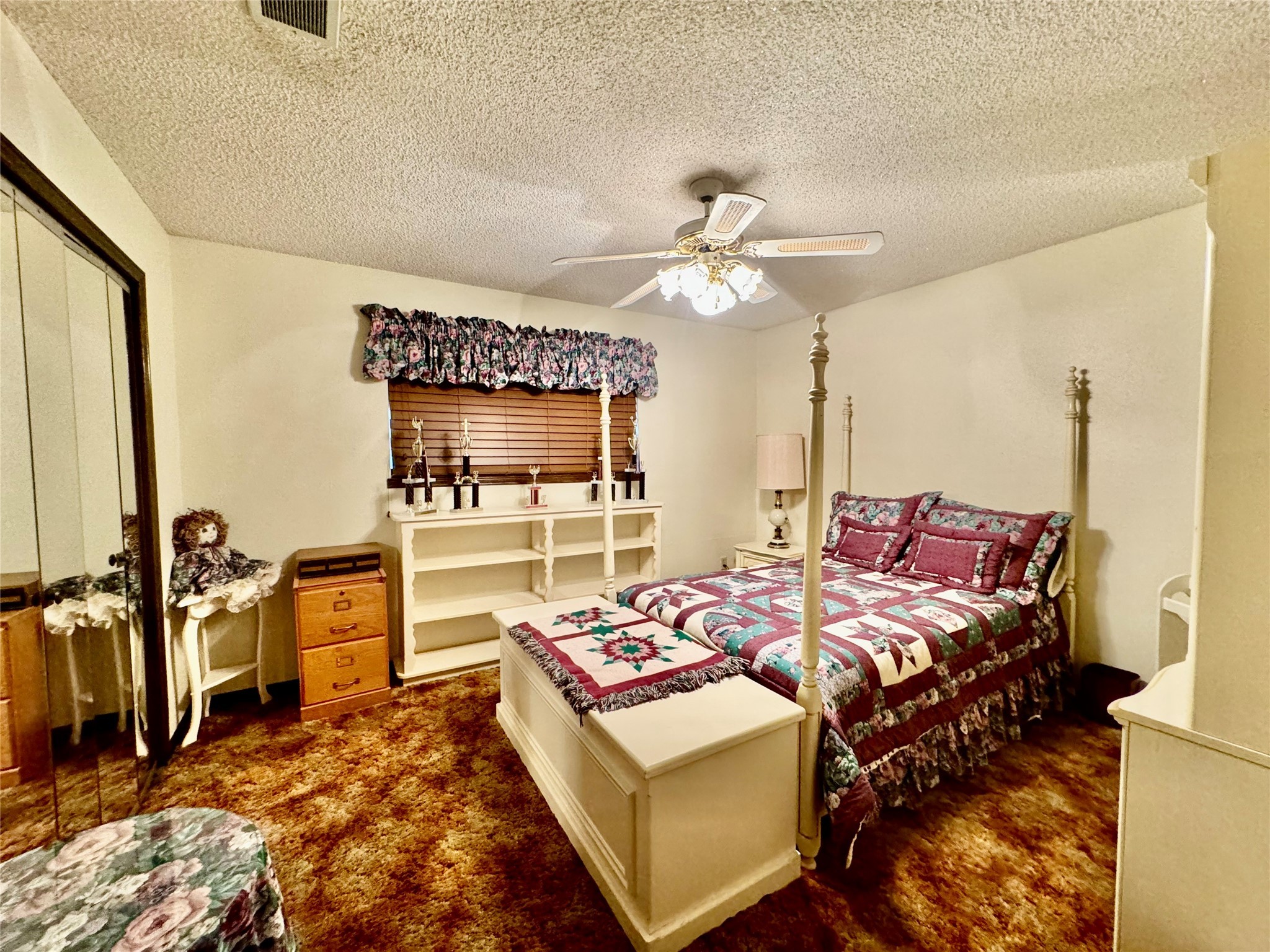 11588 Midway Road Property Photo 16